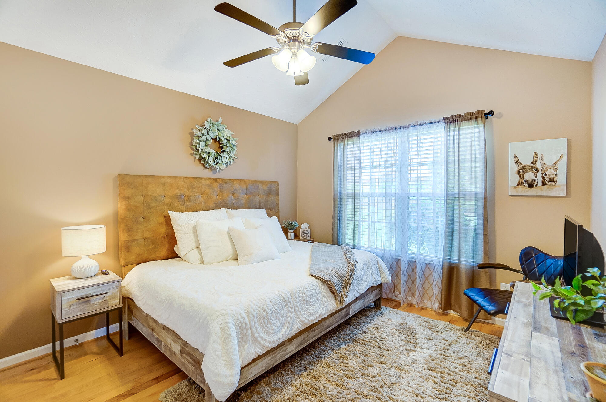 9138 Royal Oak Lane