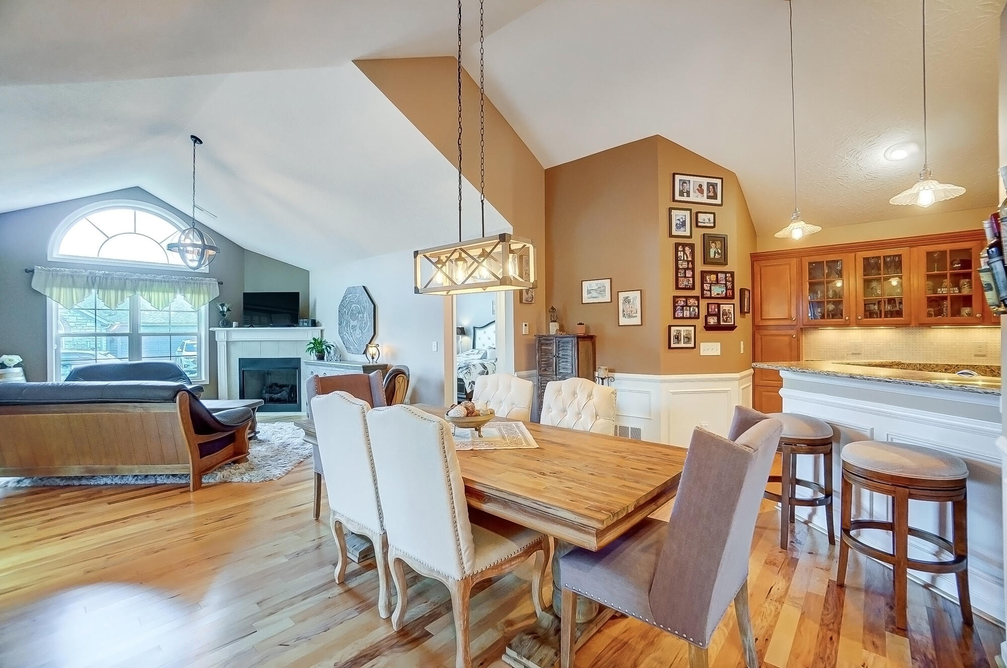 9138 Royal Oak Lane