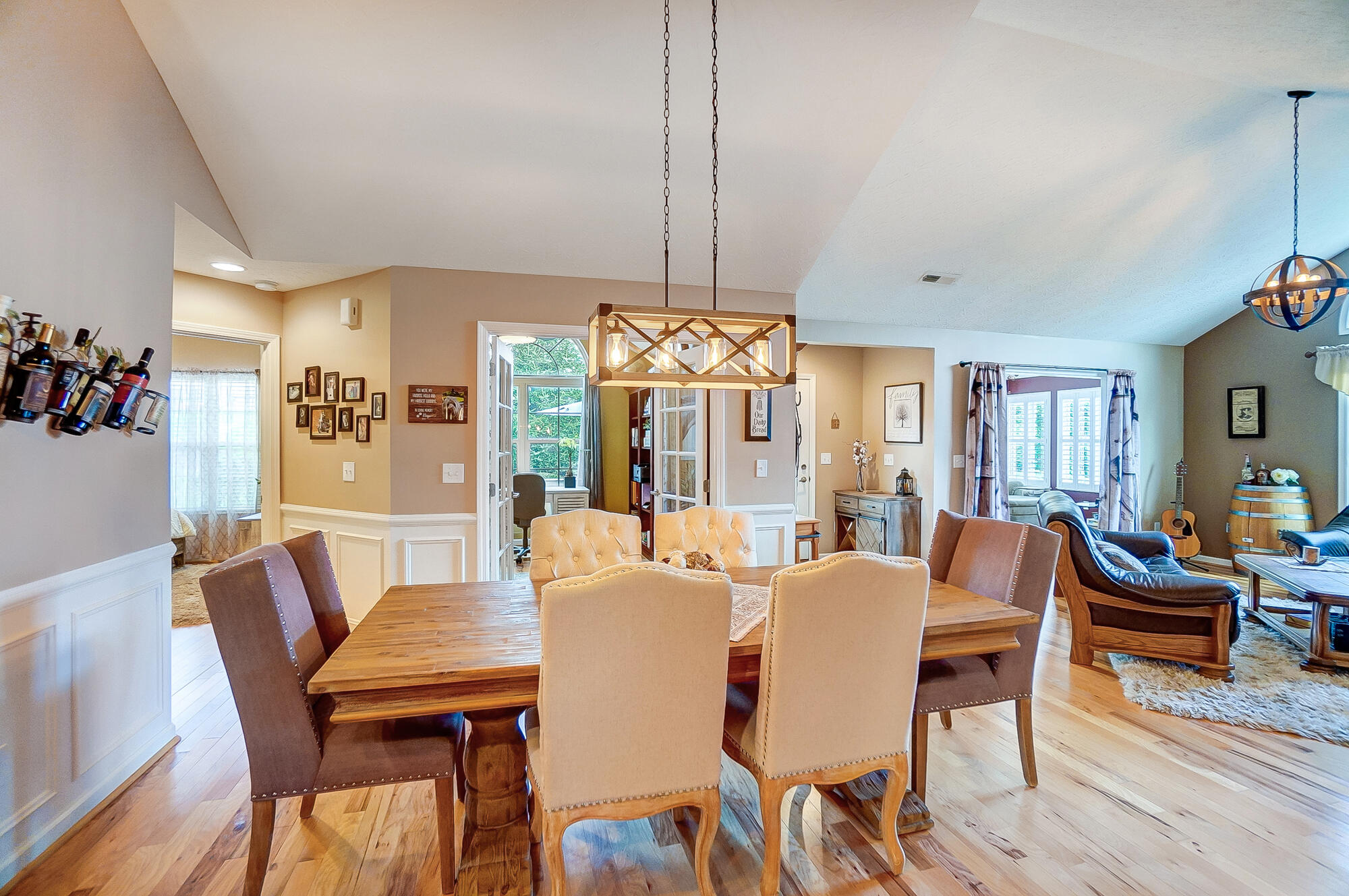 9138 Royal Oak Lane