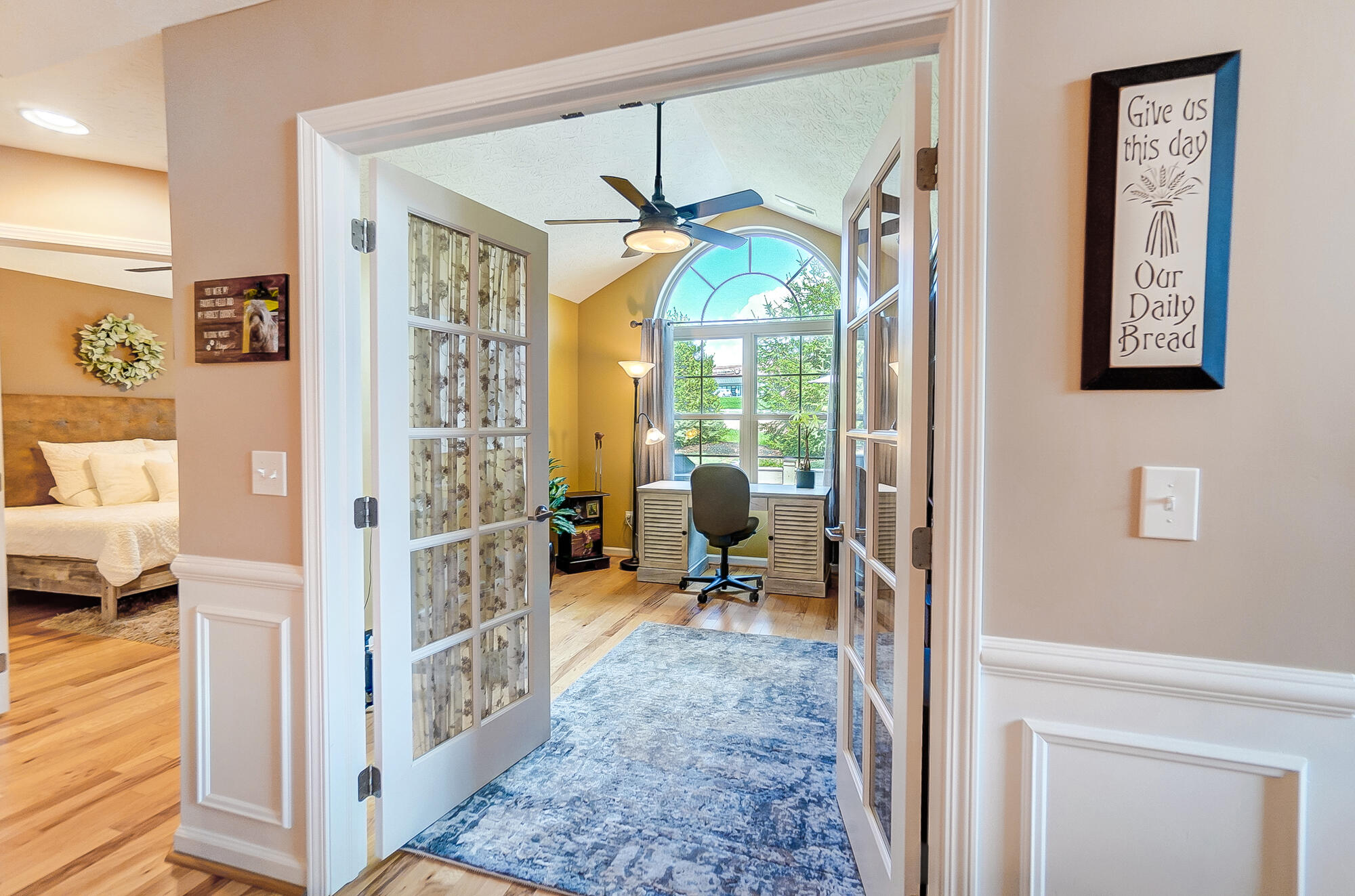9138 Royal Oak Lane