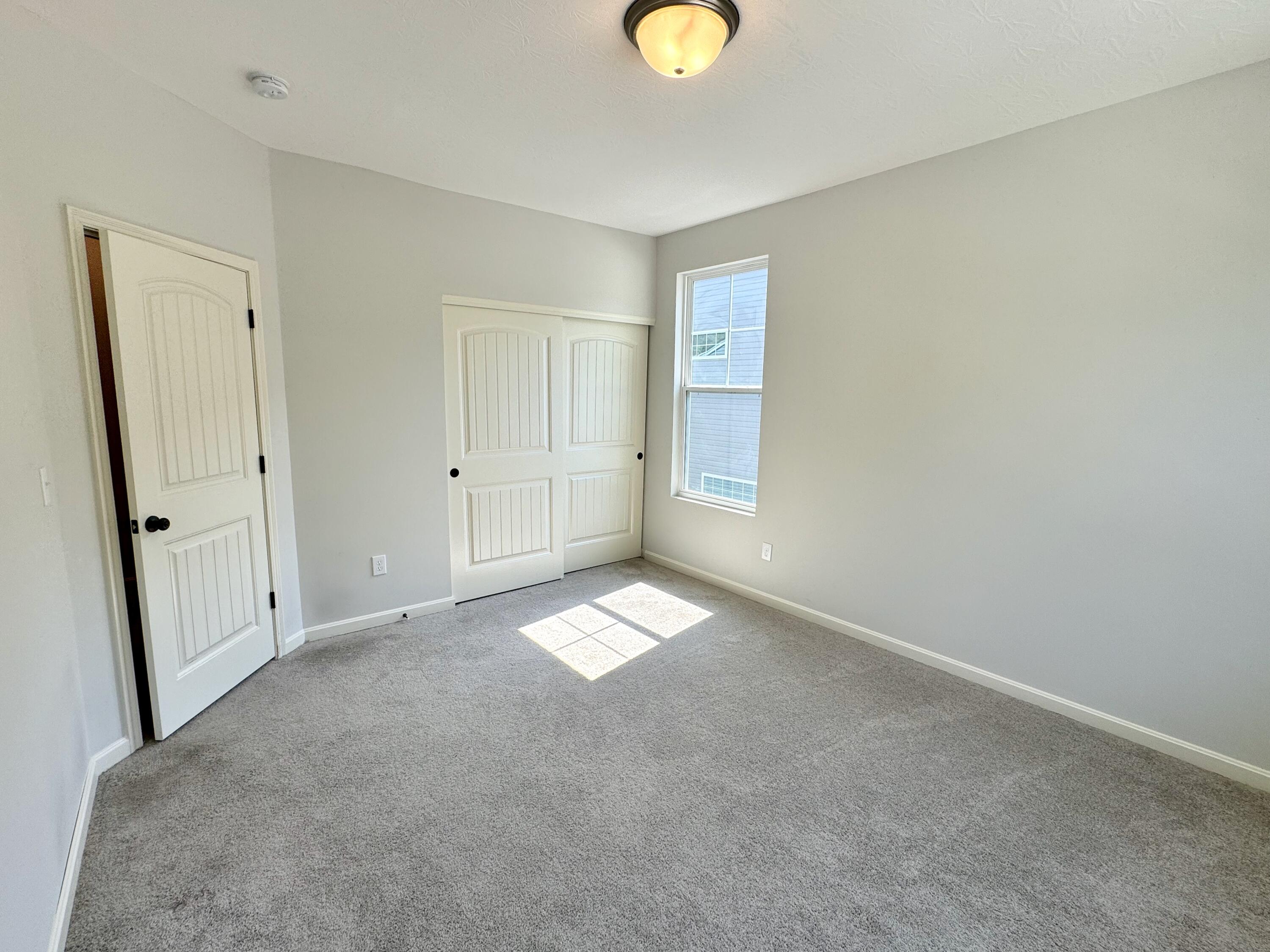 700 Streamside Drive, Upper