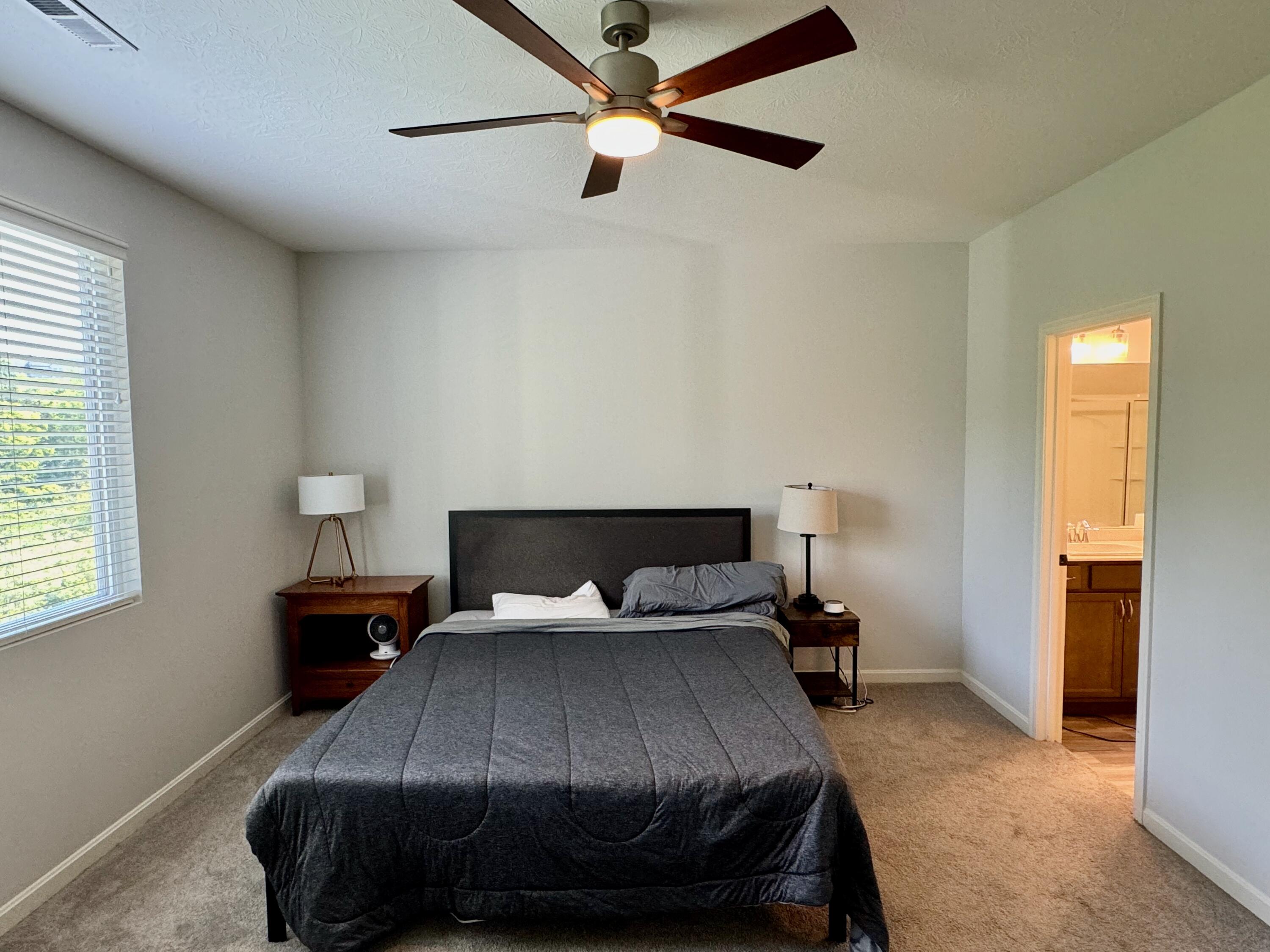 700 Streamside Drive, Upper