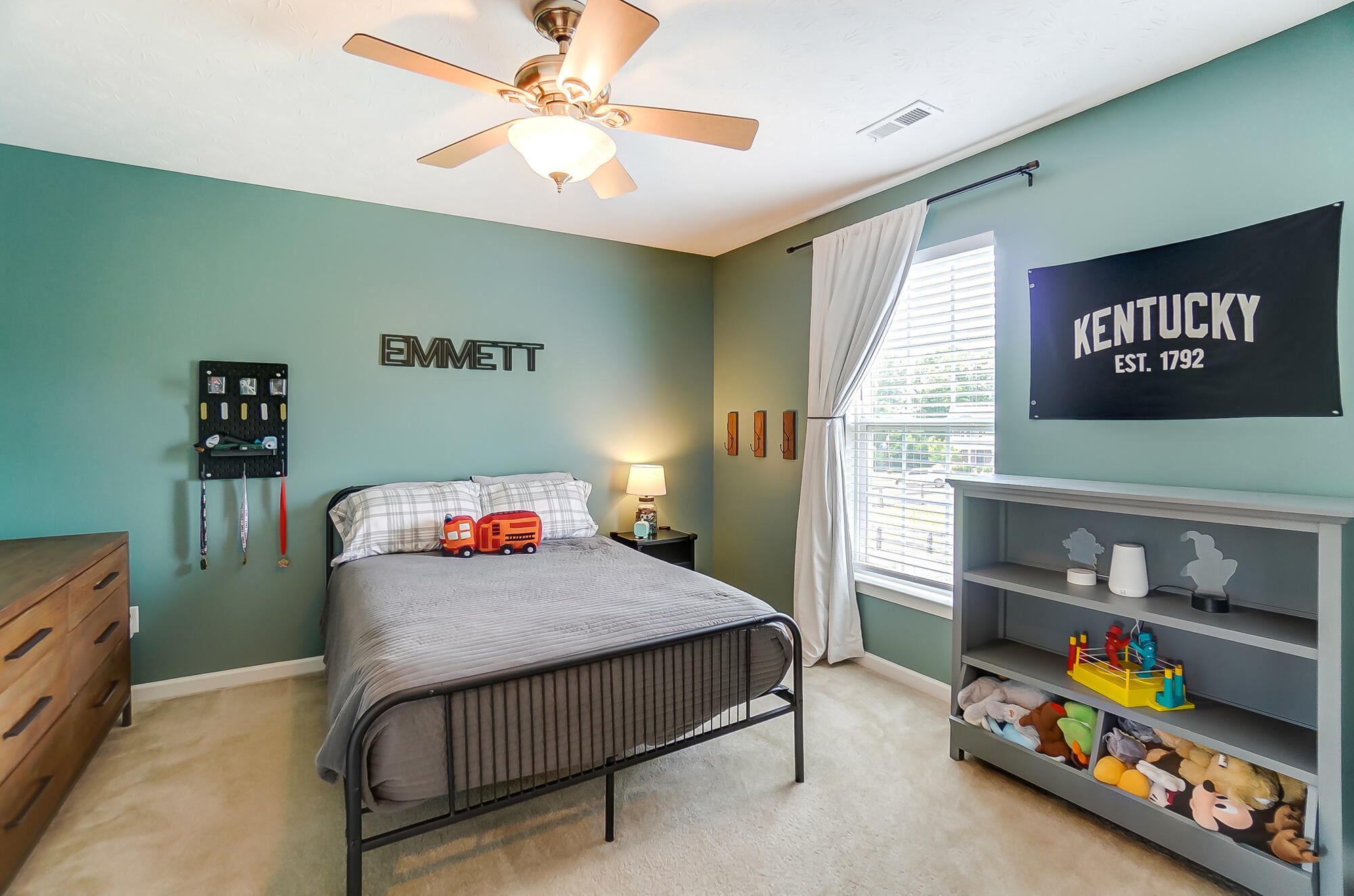 572 Panzeretta Drive