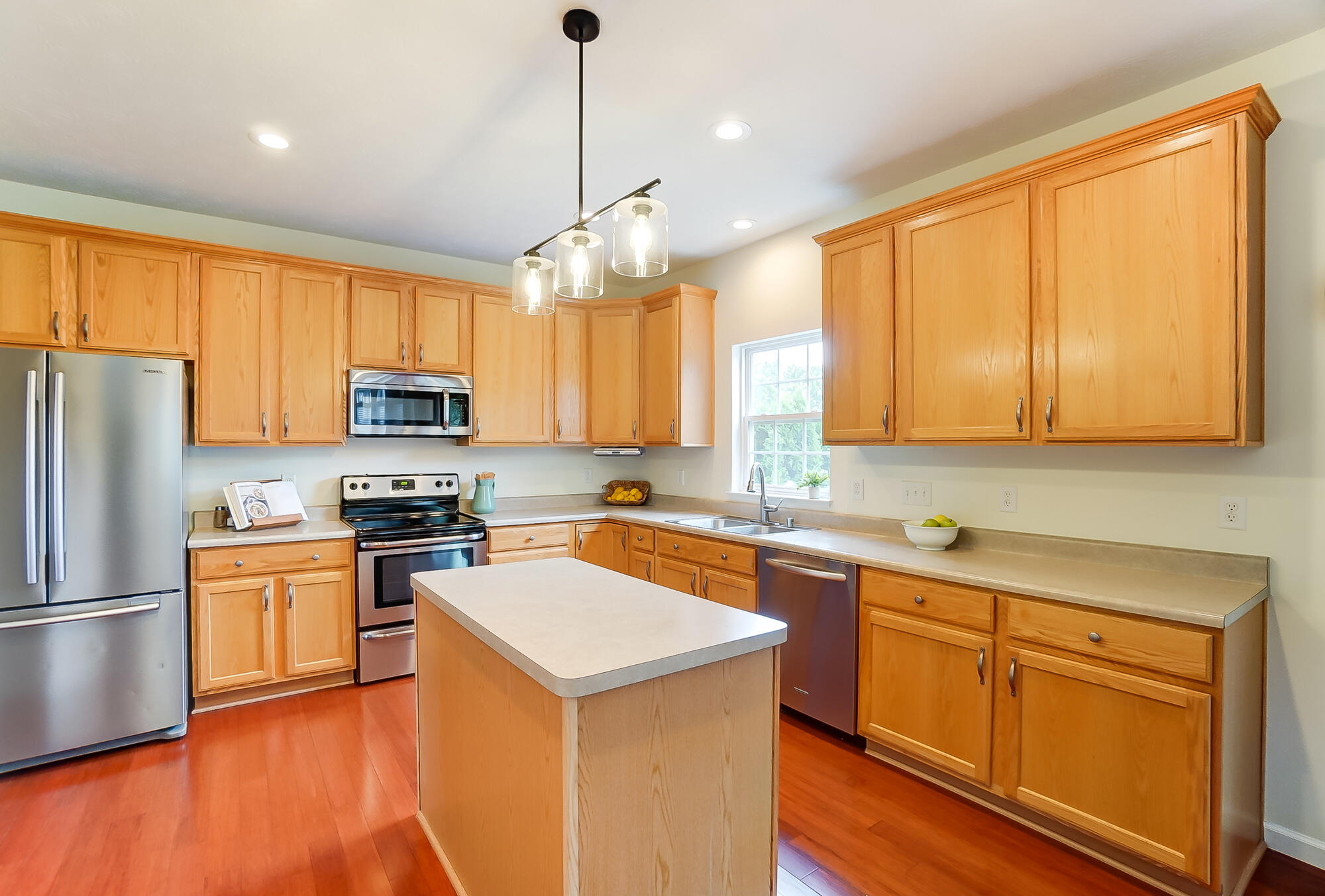 572 Panzeretta Drive