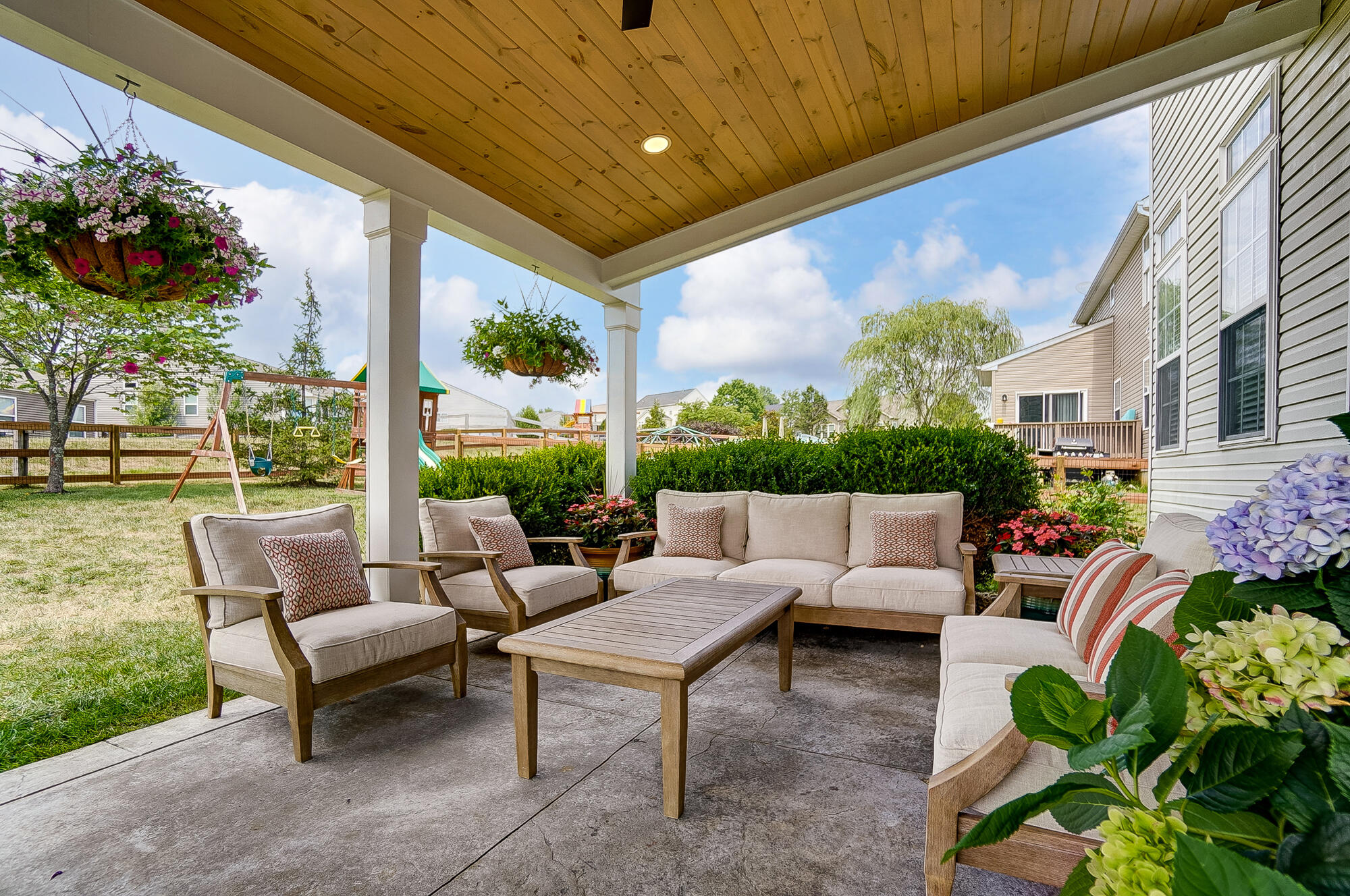 572 Panzeretta Drive