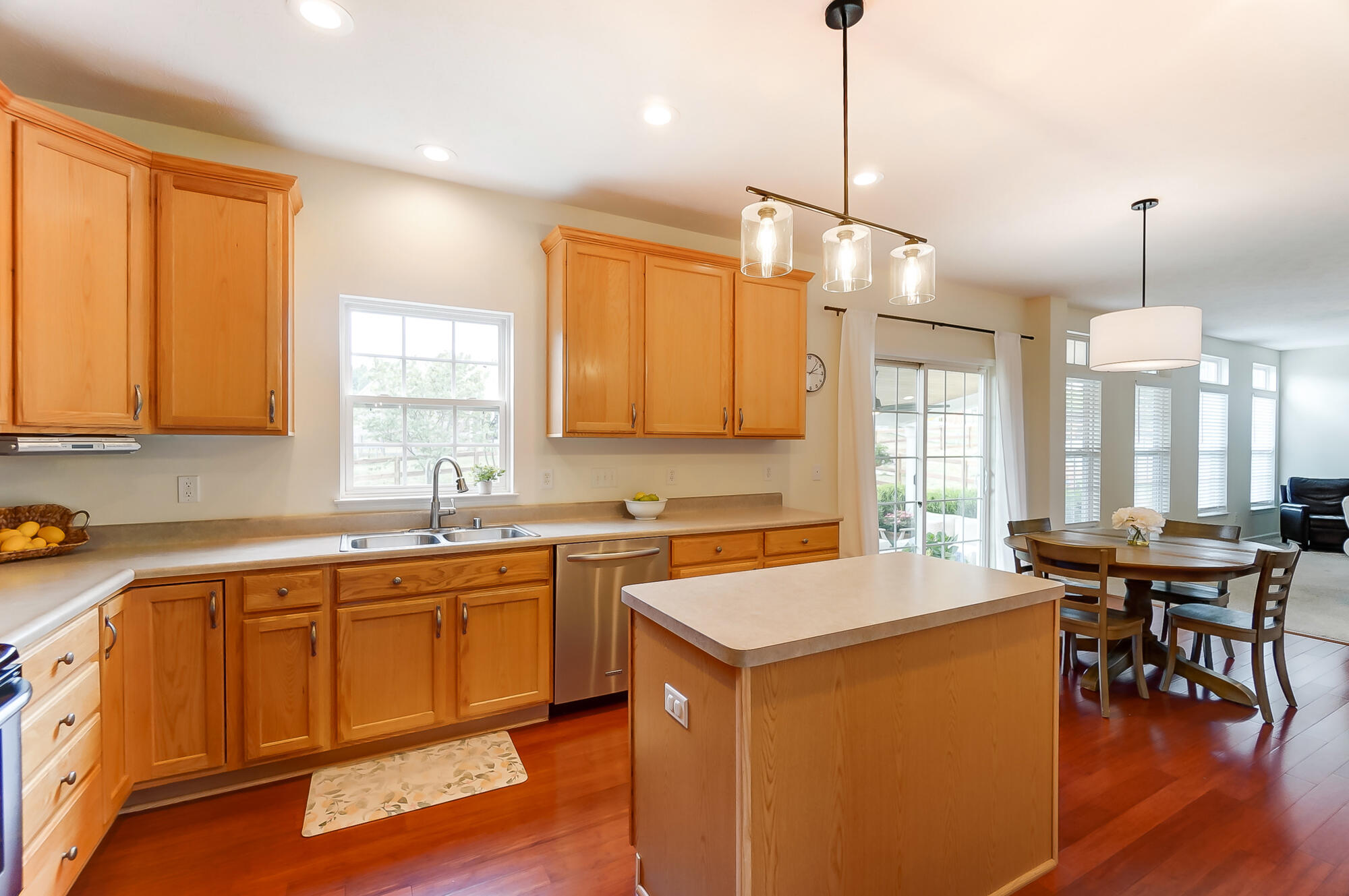 572 Panzeretta Drive