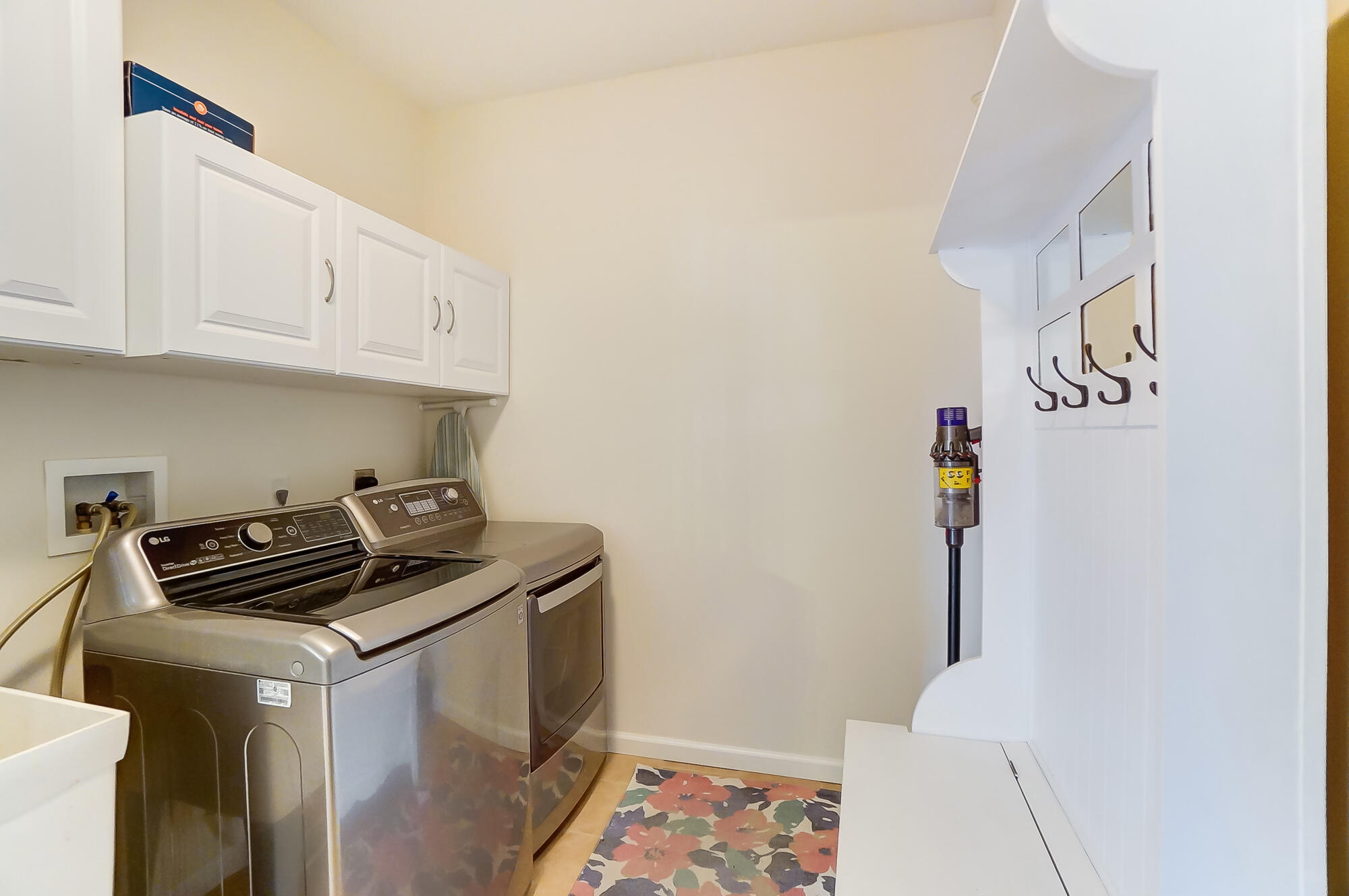 572 Panzeretta Drive