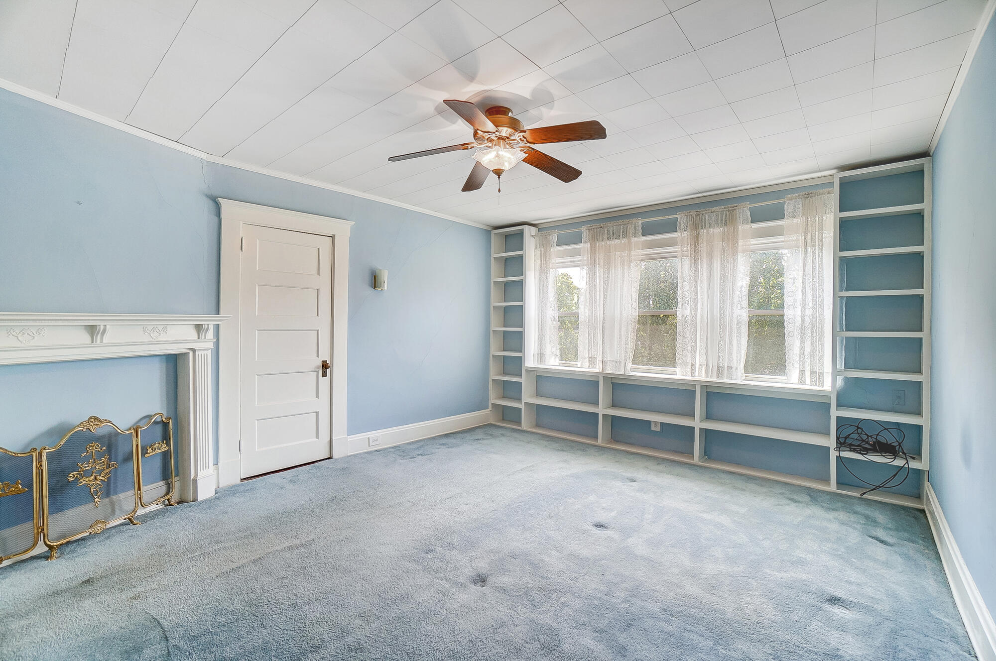 118 E Southern Avenue