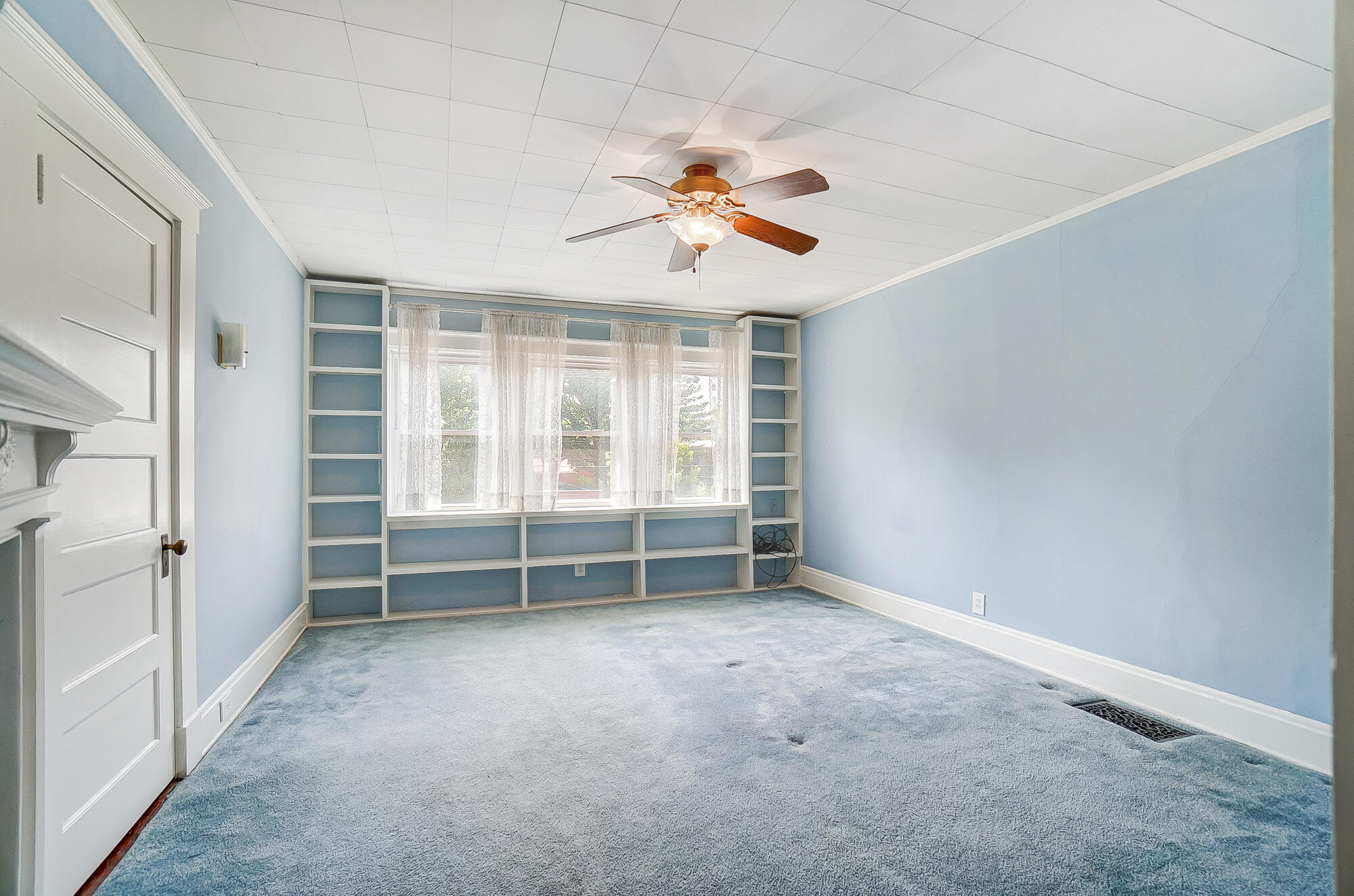 118 E Southern Avenue