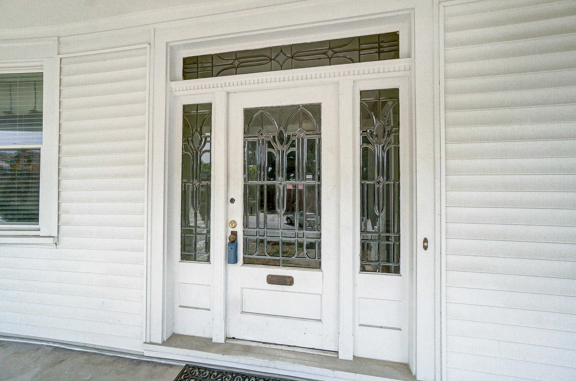 118 E Southern Avenue