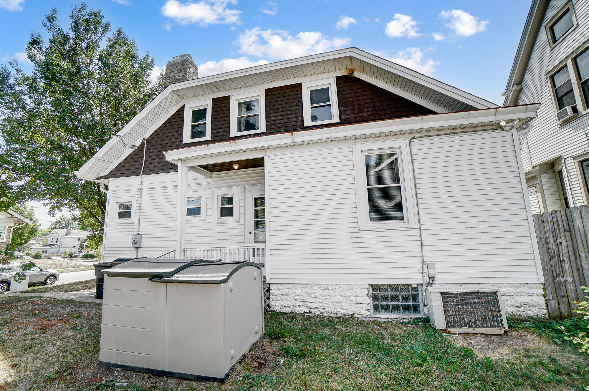 118 E Southern Avenue