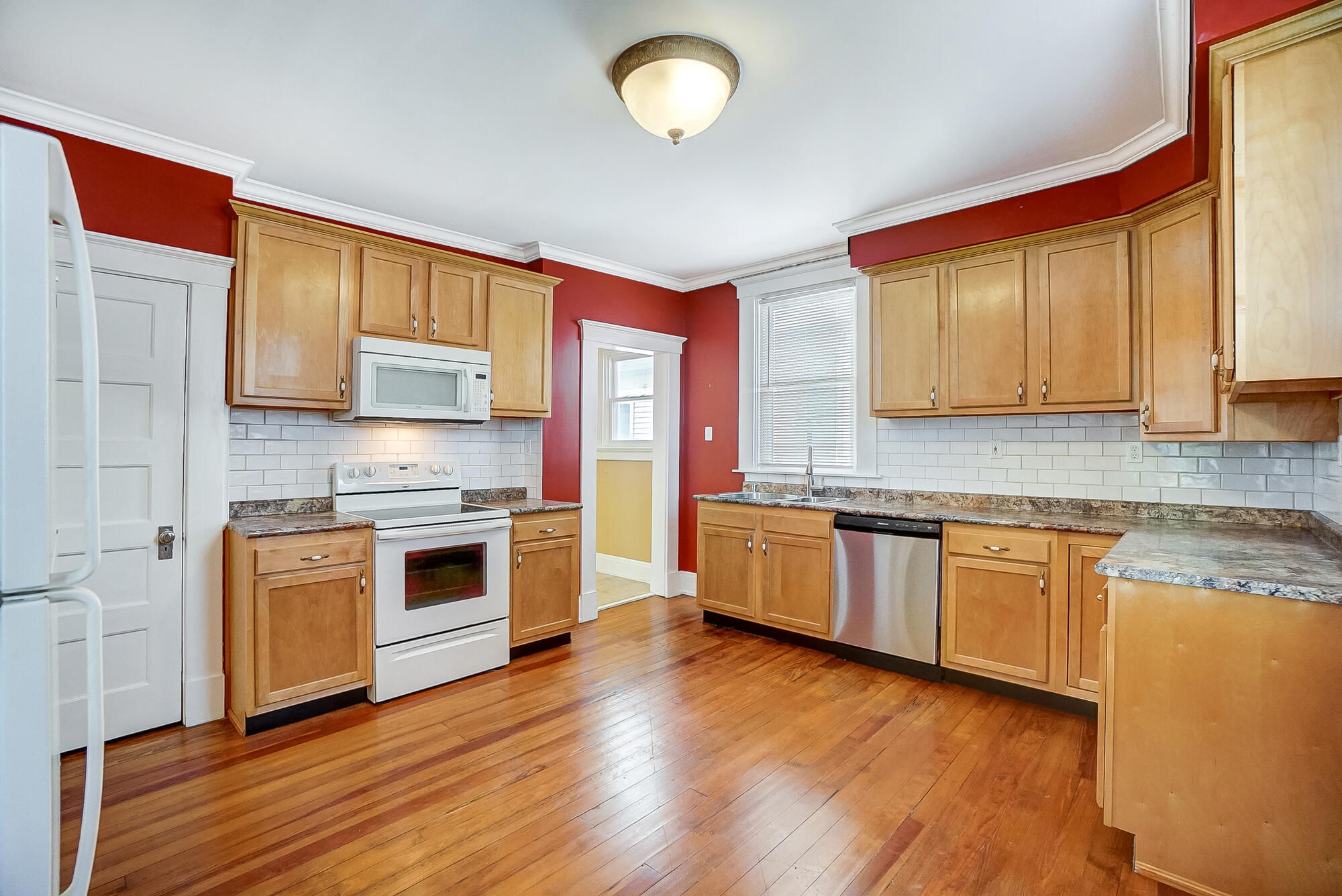 118 E Southern Avenue