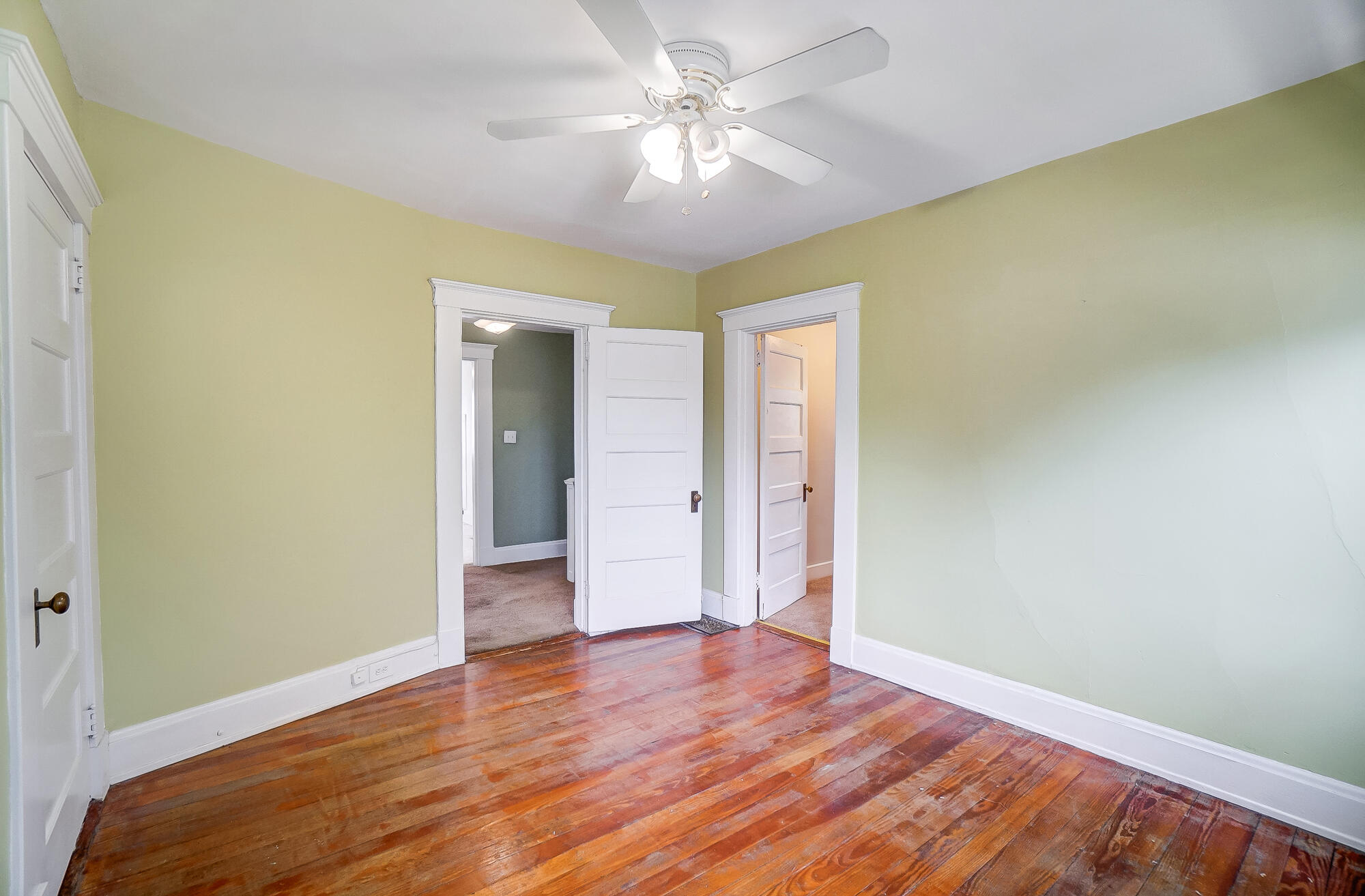 118 E Southern Avenue