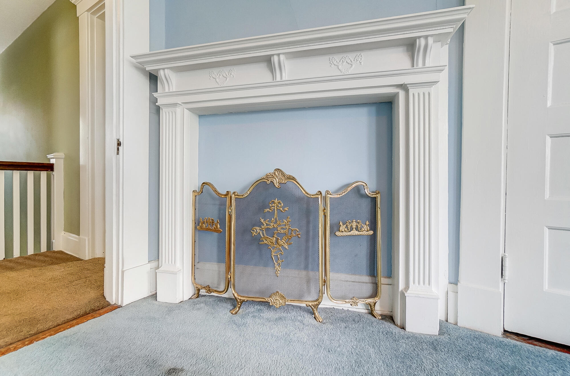 118 E Southern Avenue