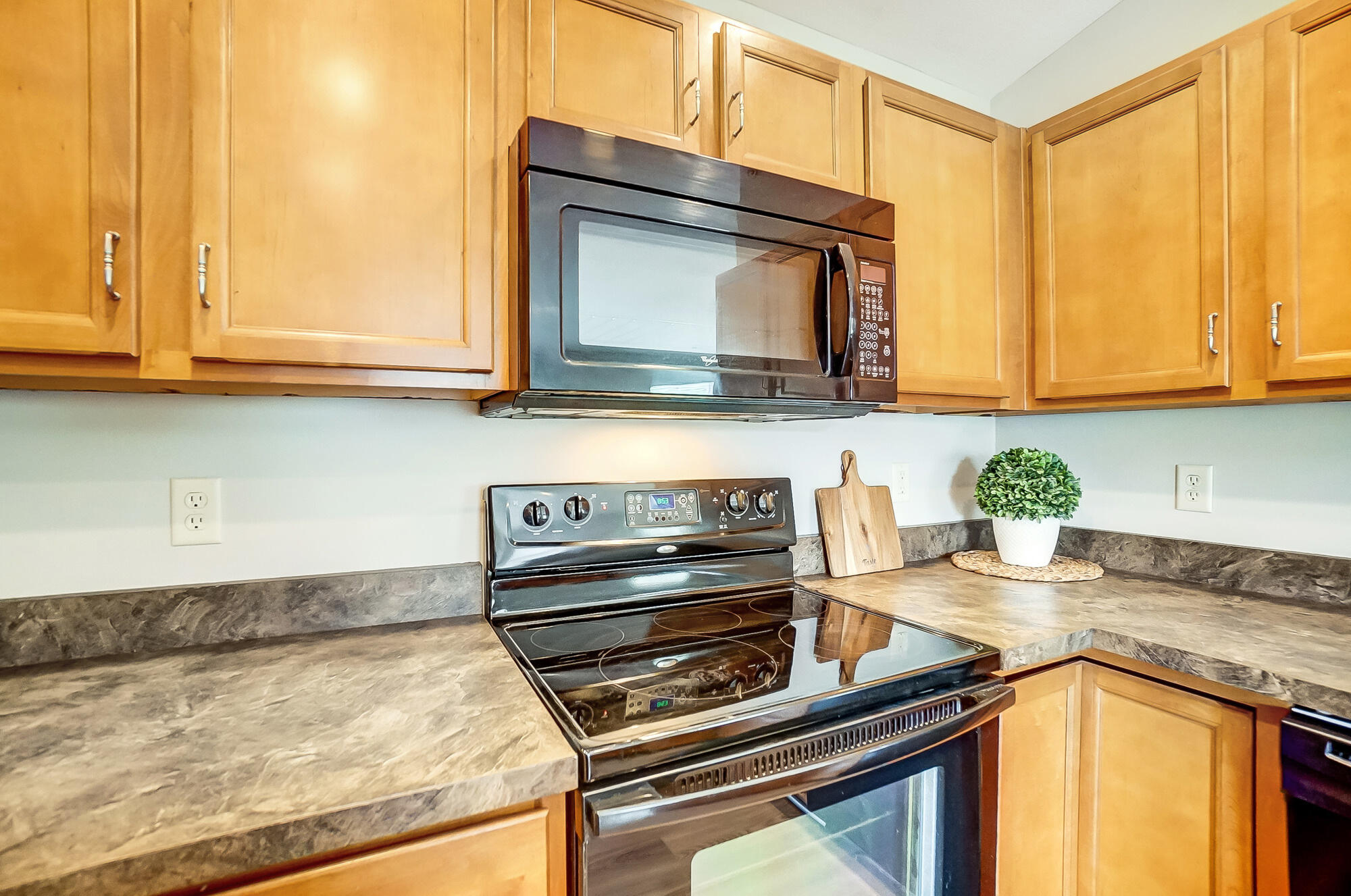 2209 Rolling Hills Drive