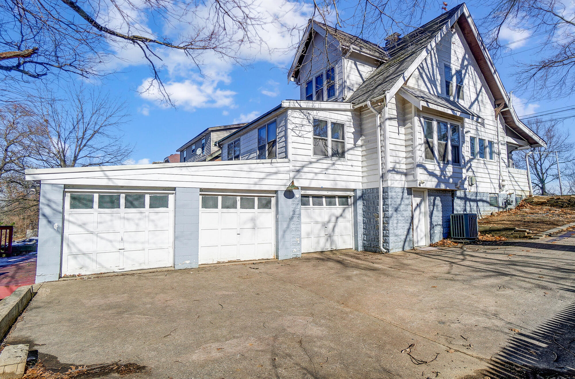 1954 Alexandria Pike