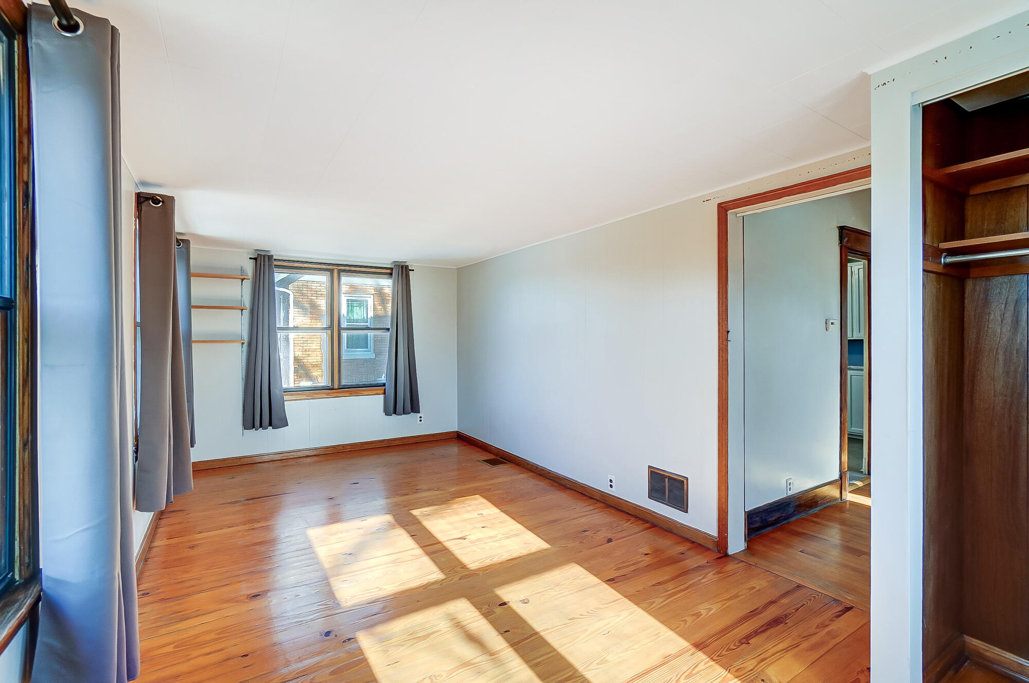 1954 Alexandria Pike