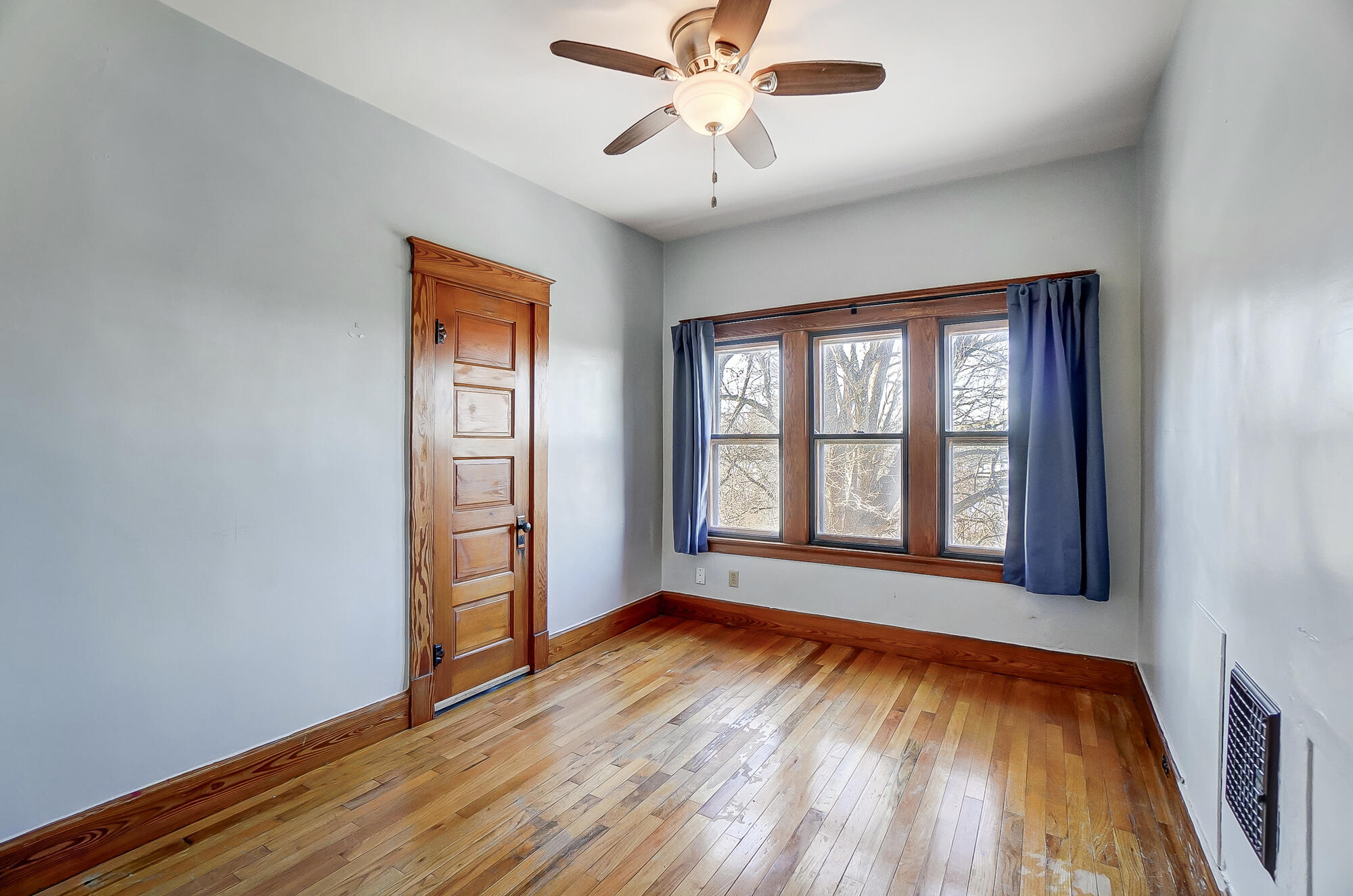 1954 Alexandria Pike