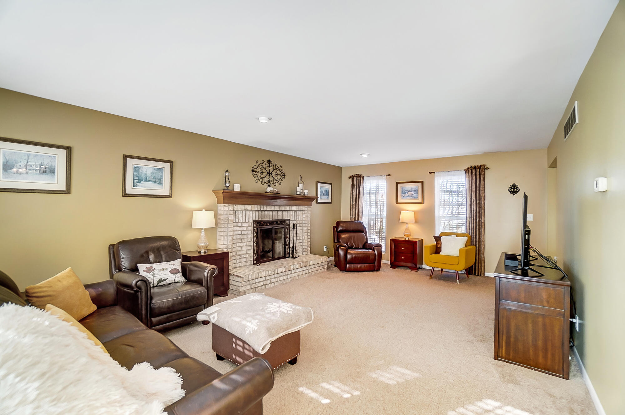 8486 Woodcreek Drive