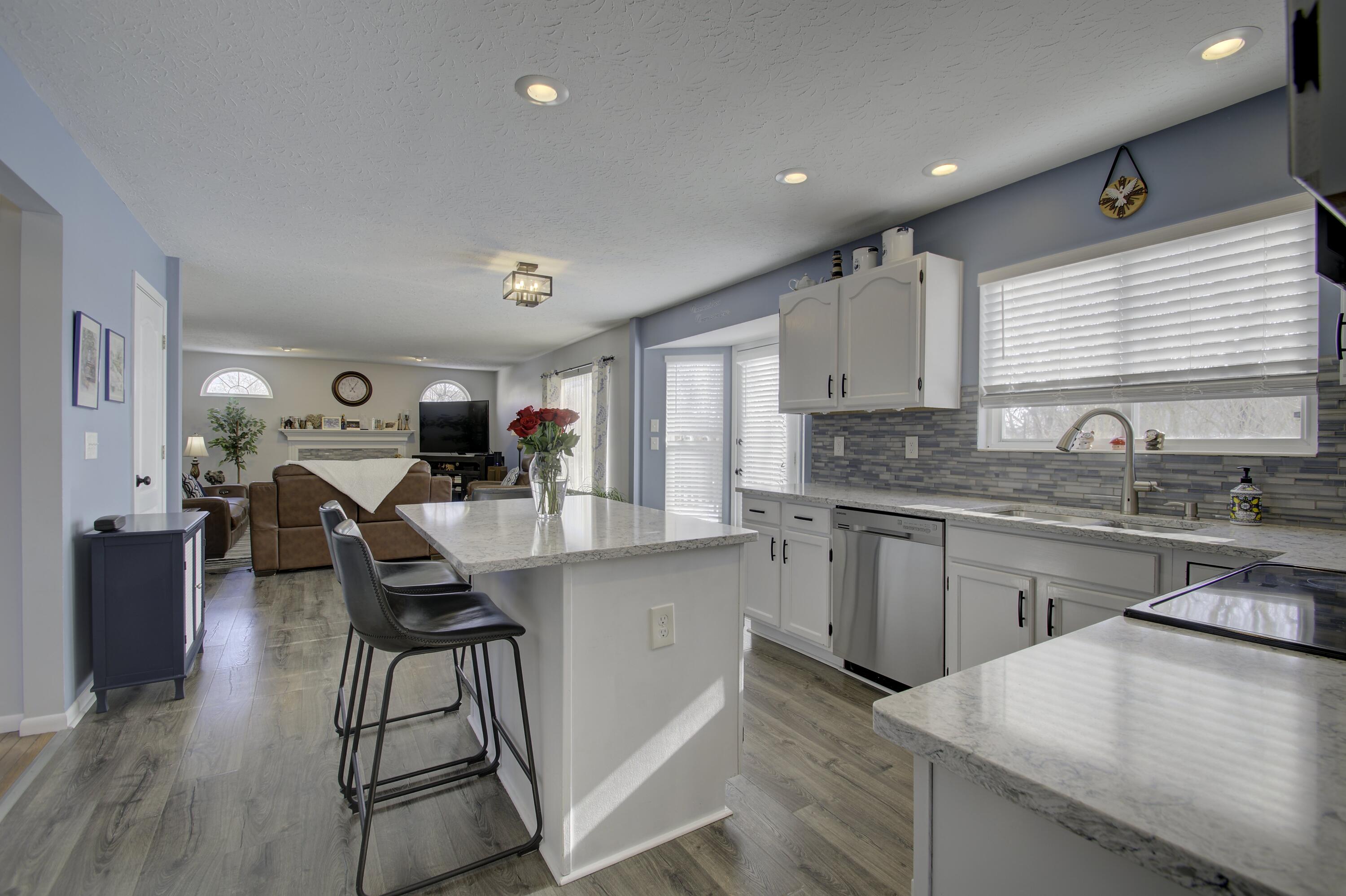 9078 Georgian Court