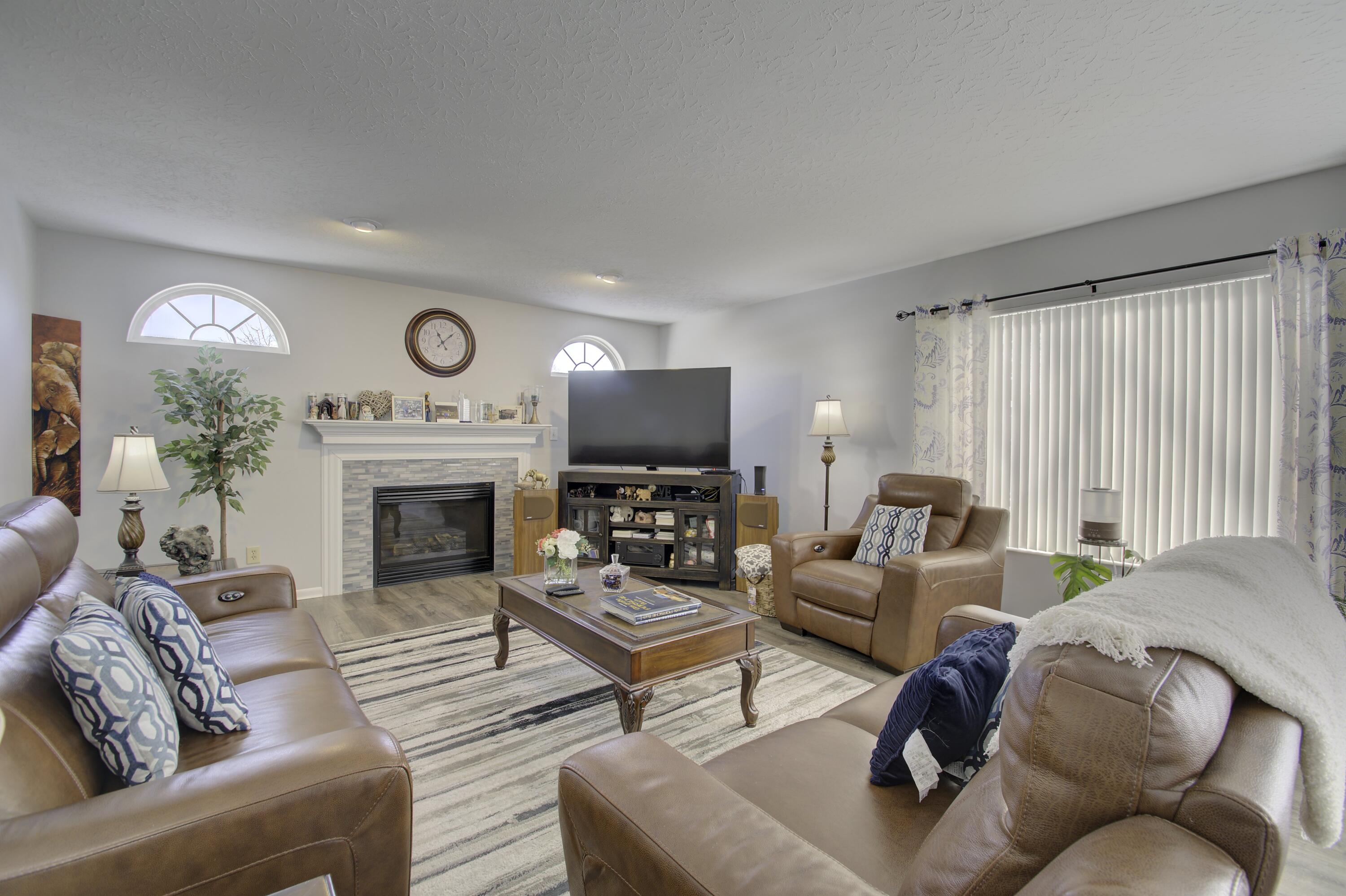 9078 Georgian Court