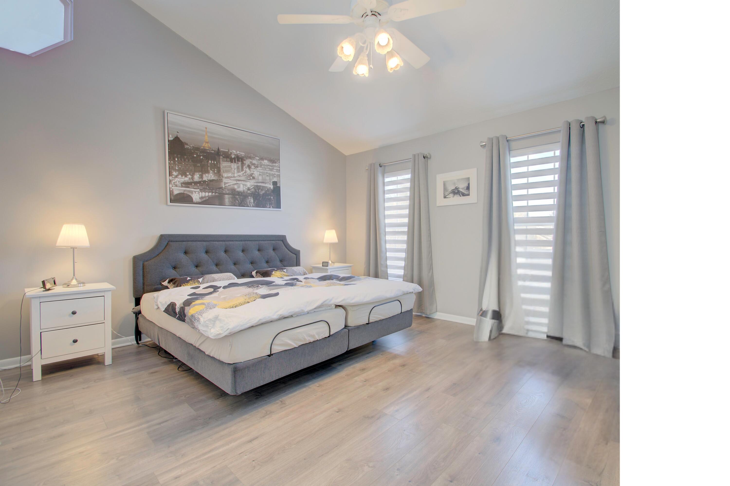 9078 Georgian Court