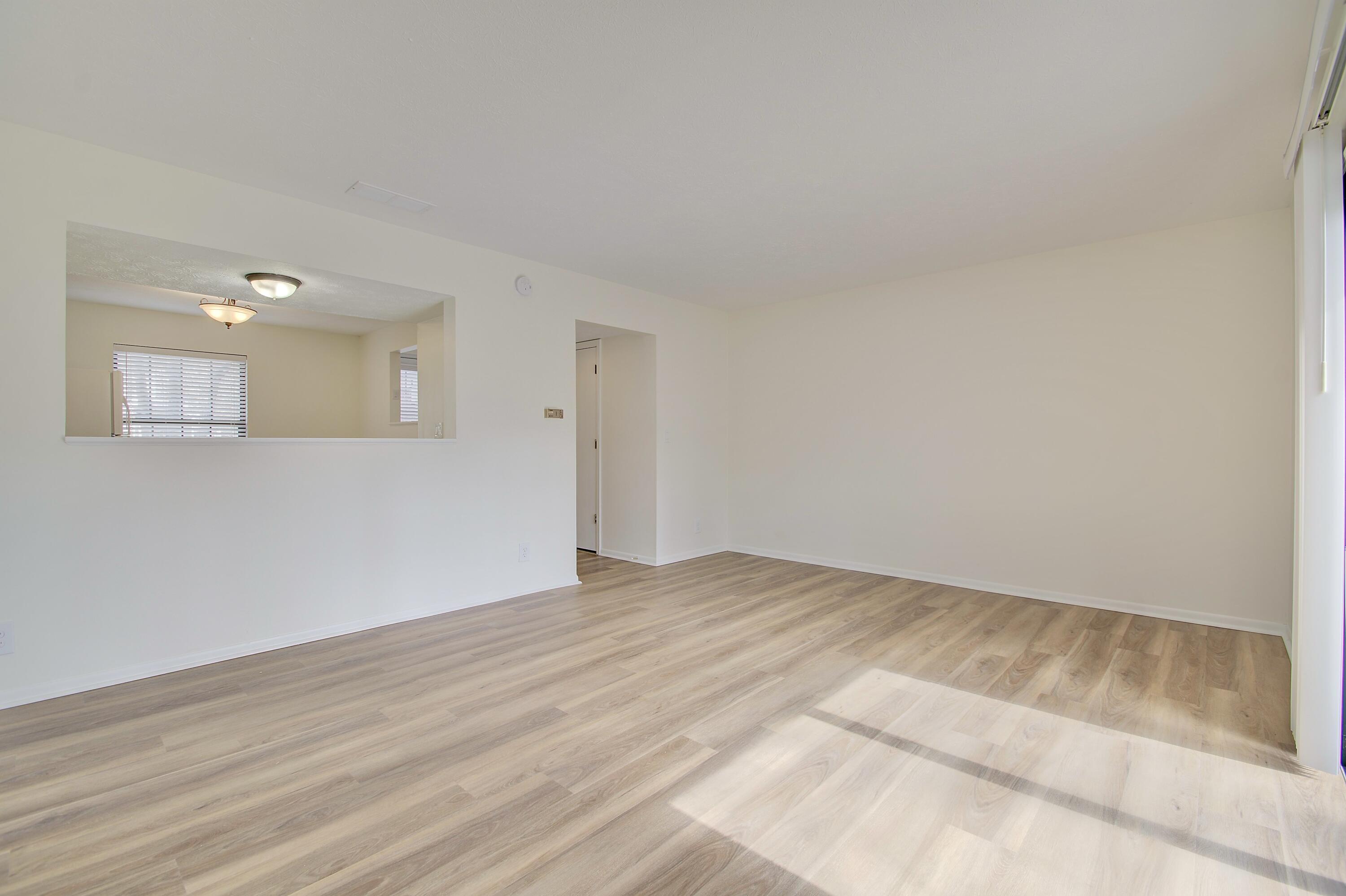 279 Saxony Drive Drive