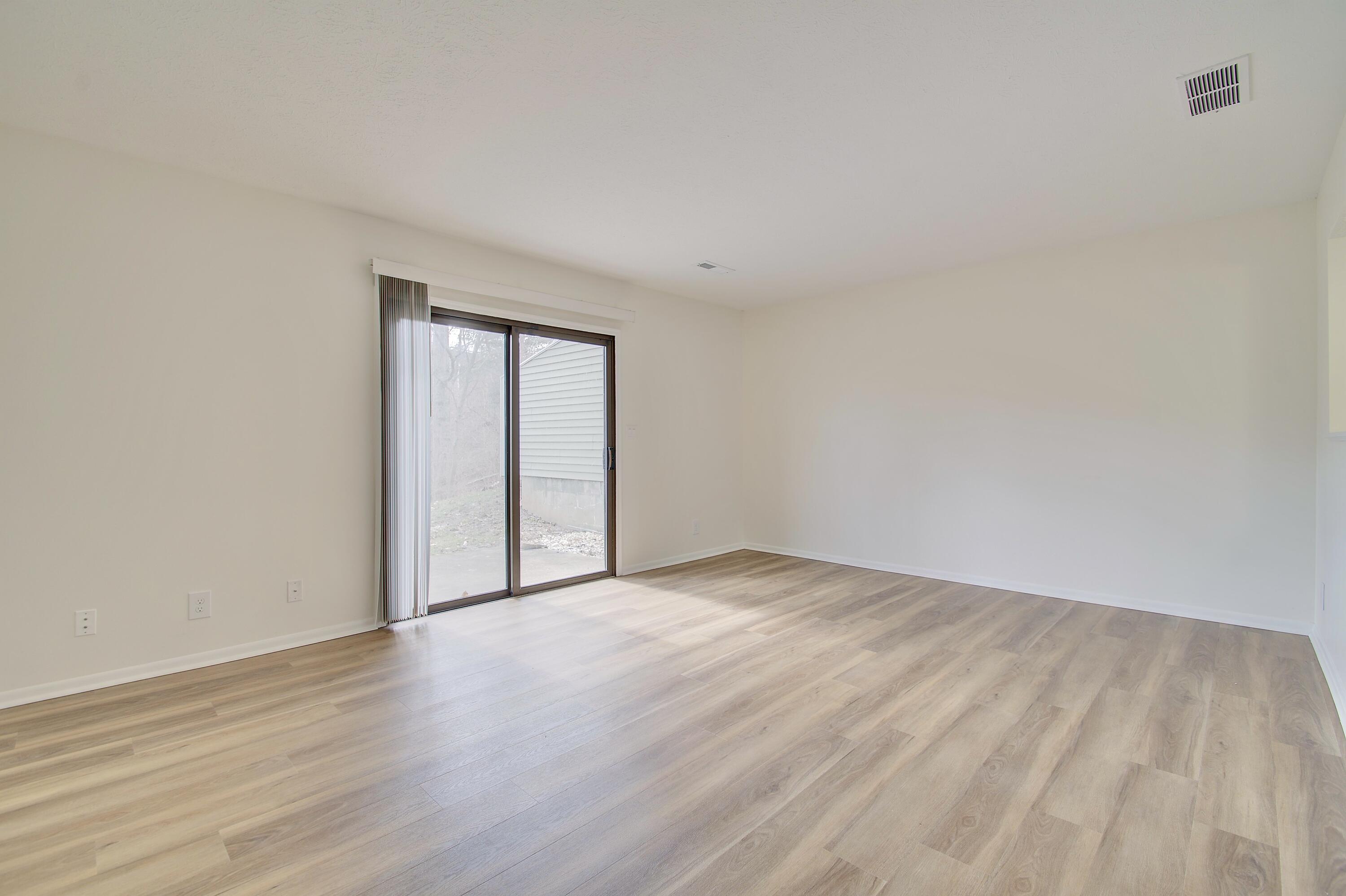 279 Saxony Drive Drive