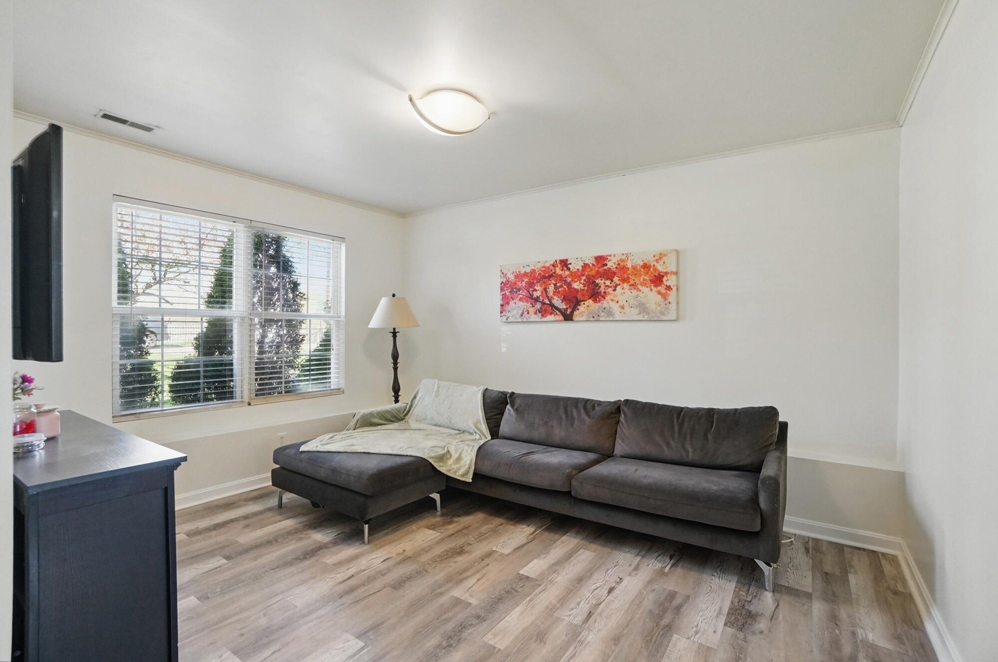 1401 Central Row Road