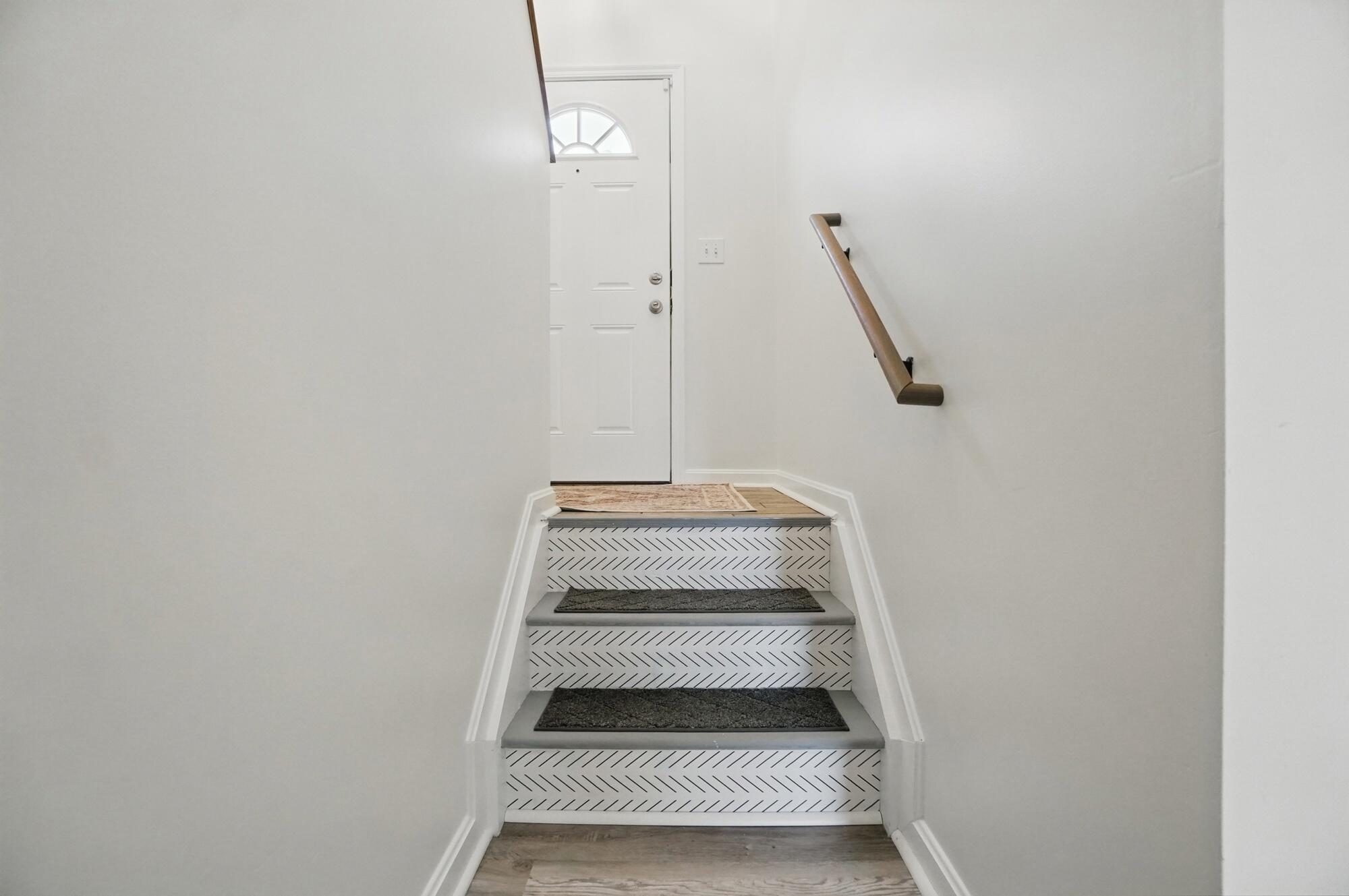 1401 Central Row Road