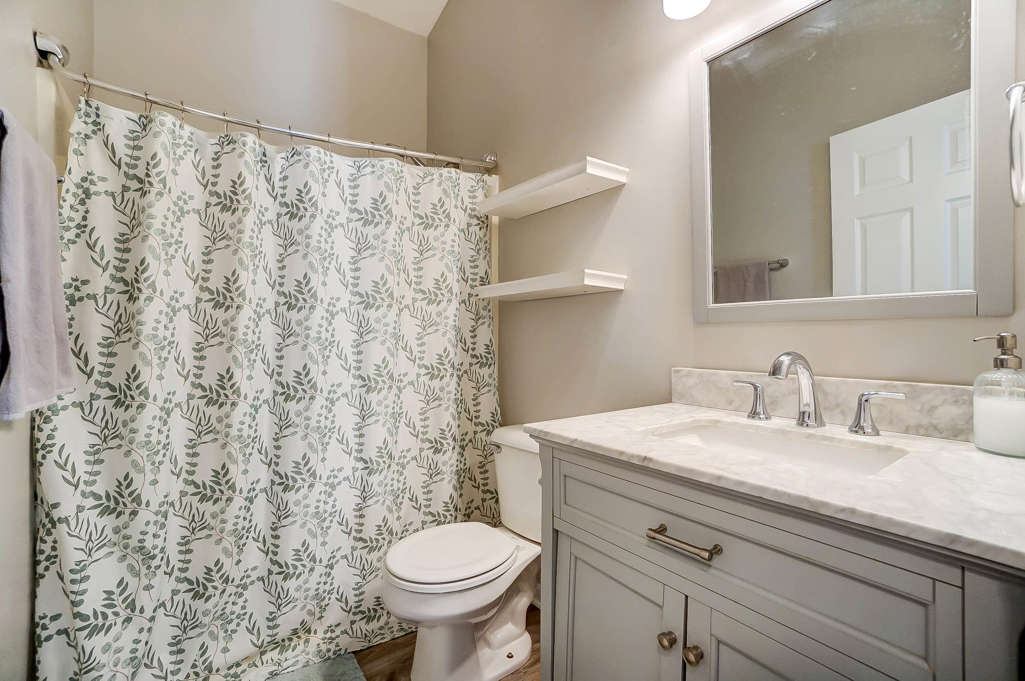 1401 Central Row Road