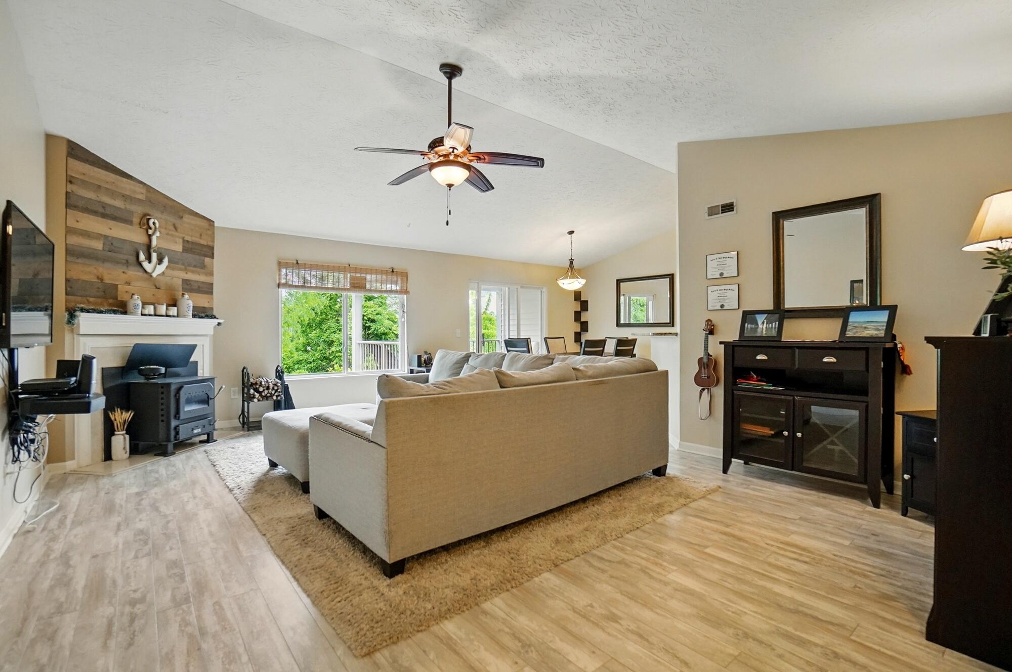 1460 Taramore Drive, 302