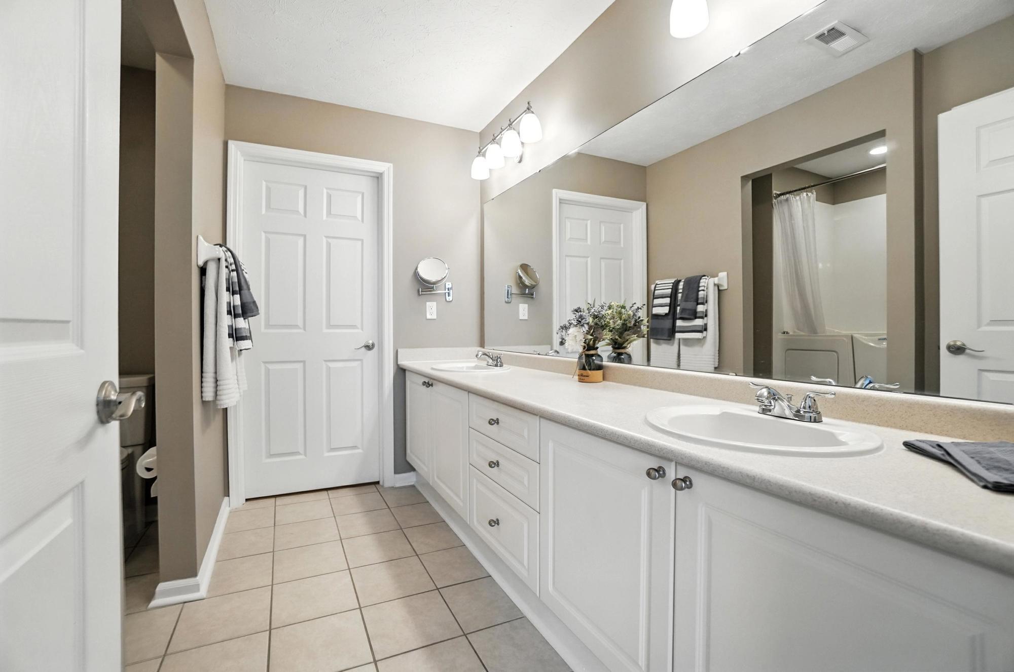 9100 Timberbrook Lane, C