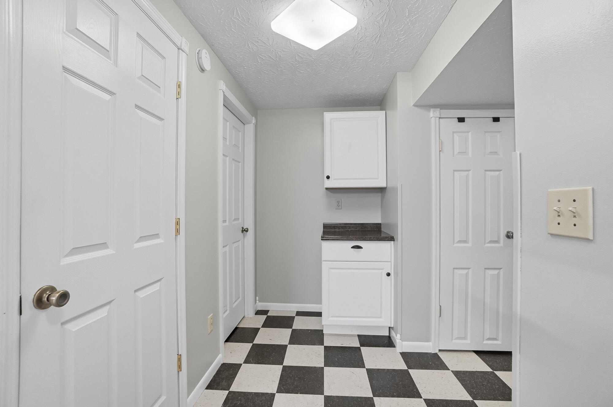 6214 Ridgewood Court, Florence