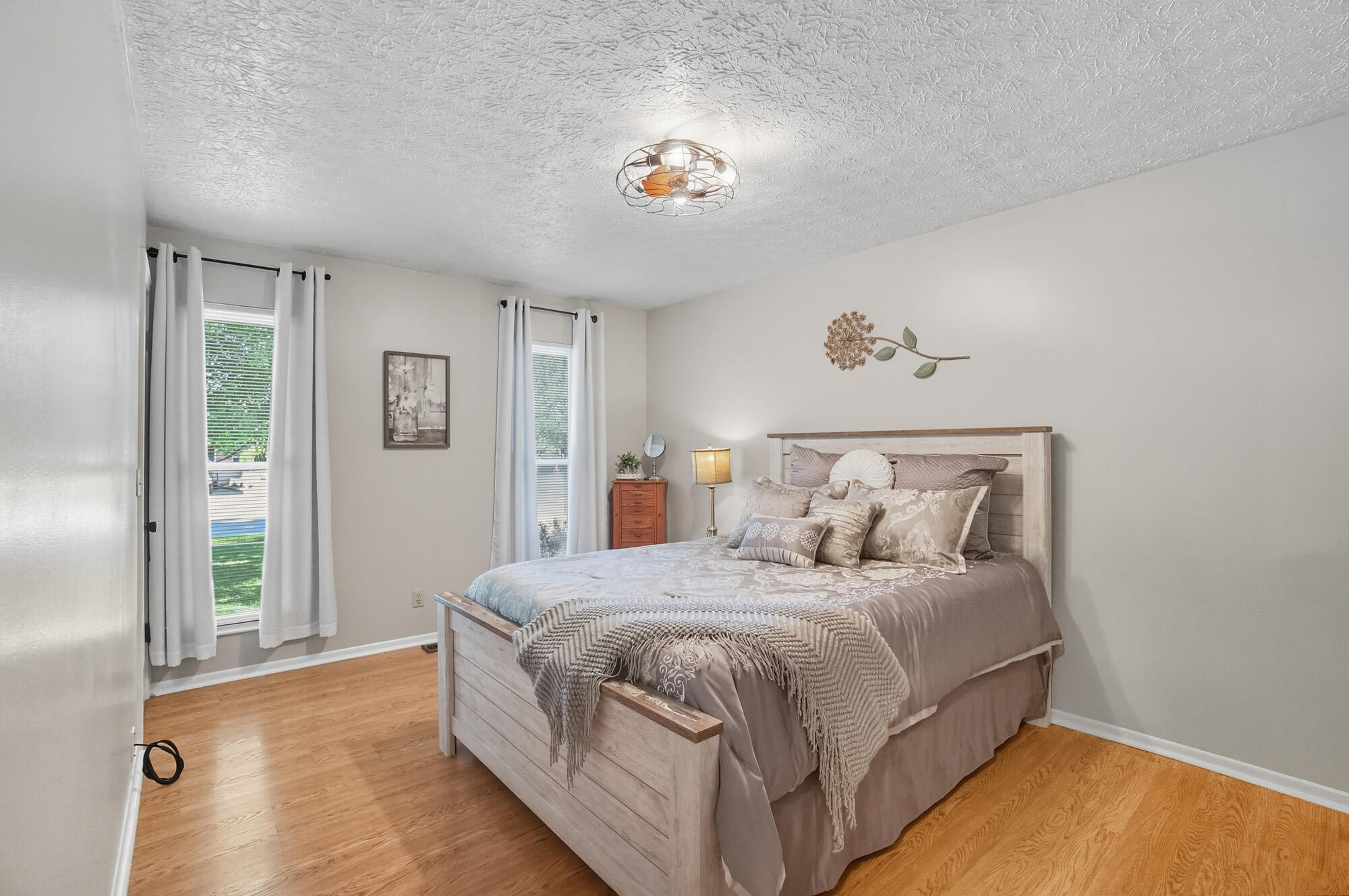 6214 Ridgewood Court, Florence