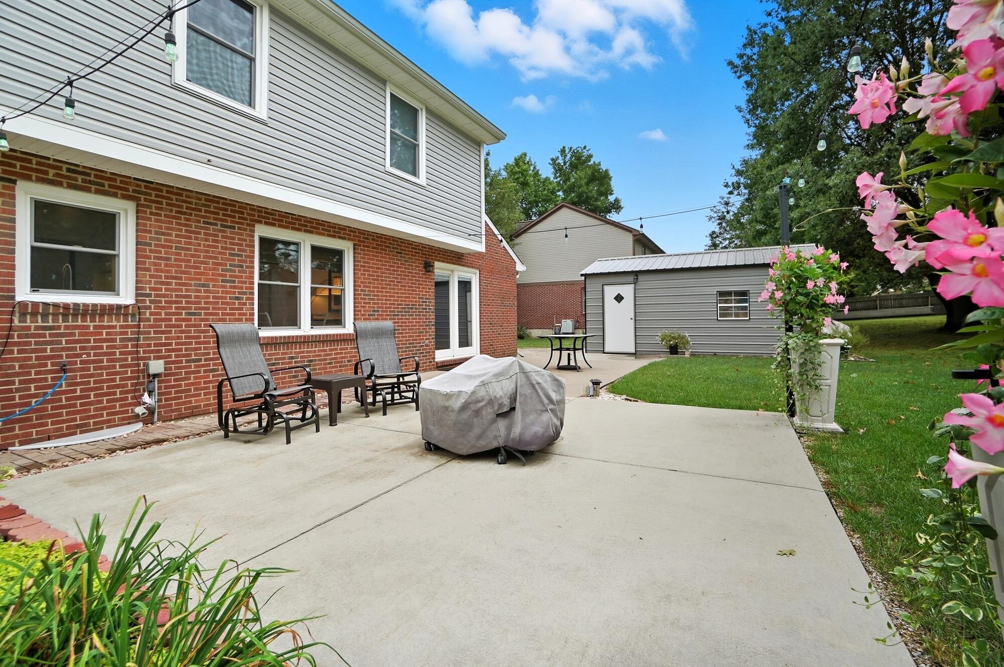 1316 Ashford Drive, Florence