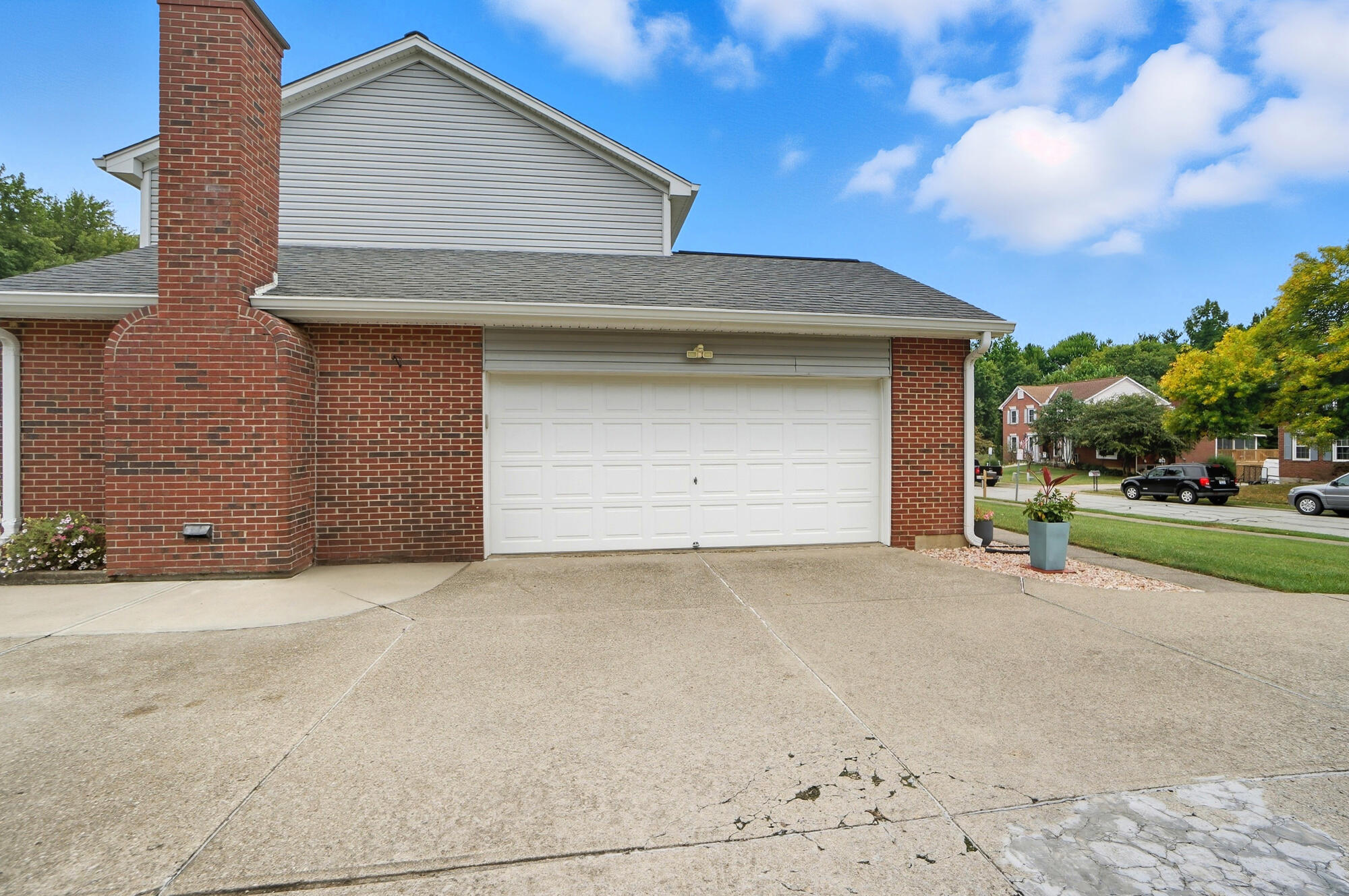 1316 Ashford Drive, Florence