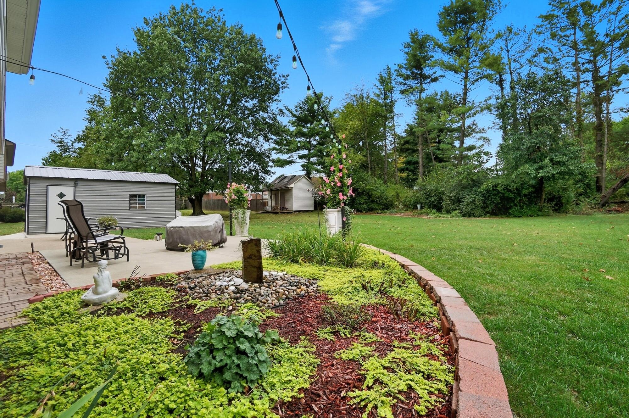 1316 Ashford Drive, Florence