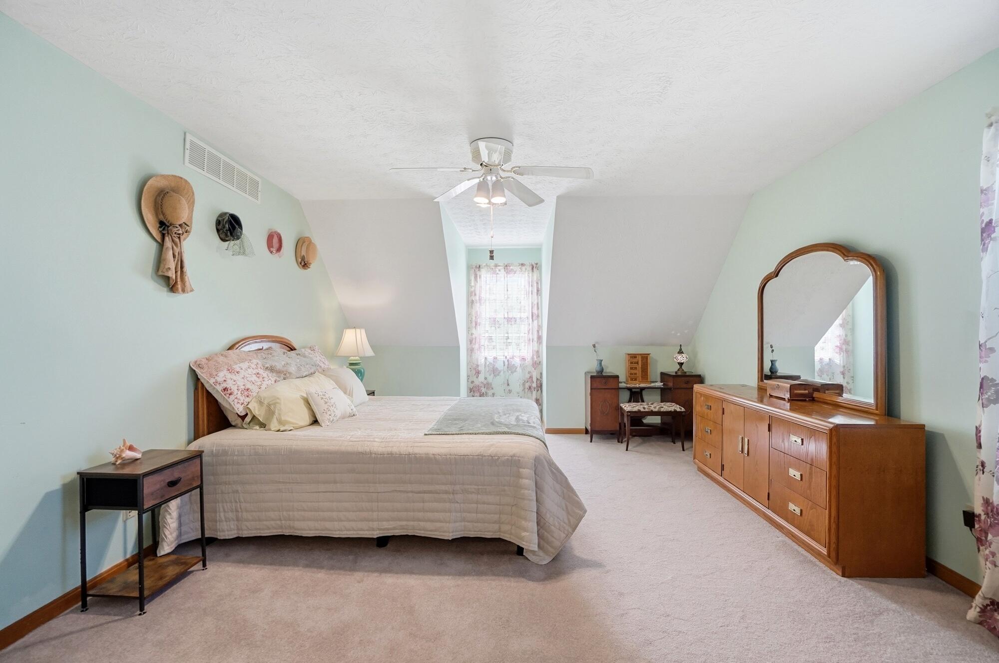 3190 Taylor Creek Drive