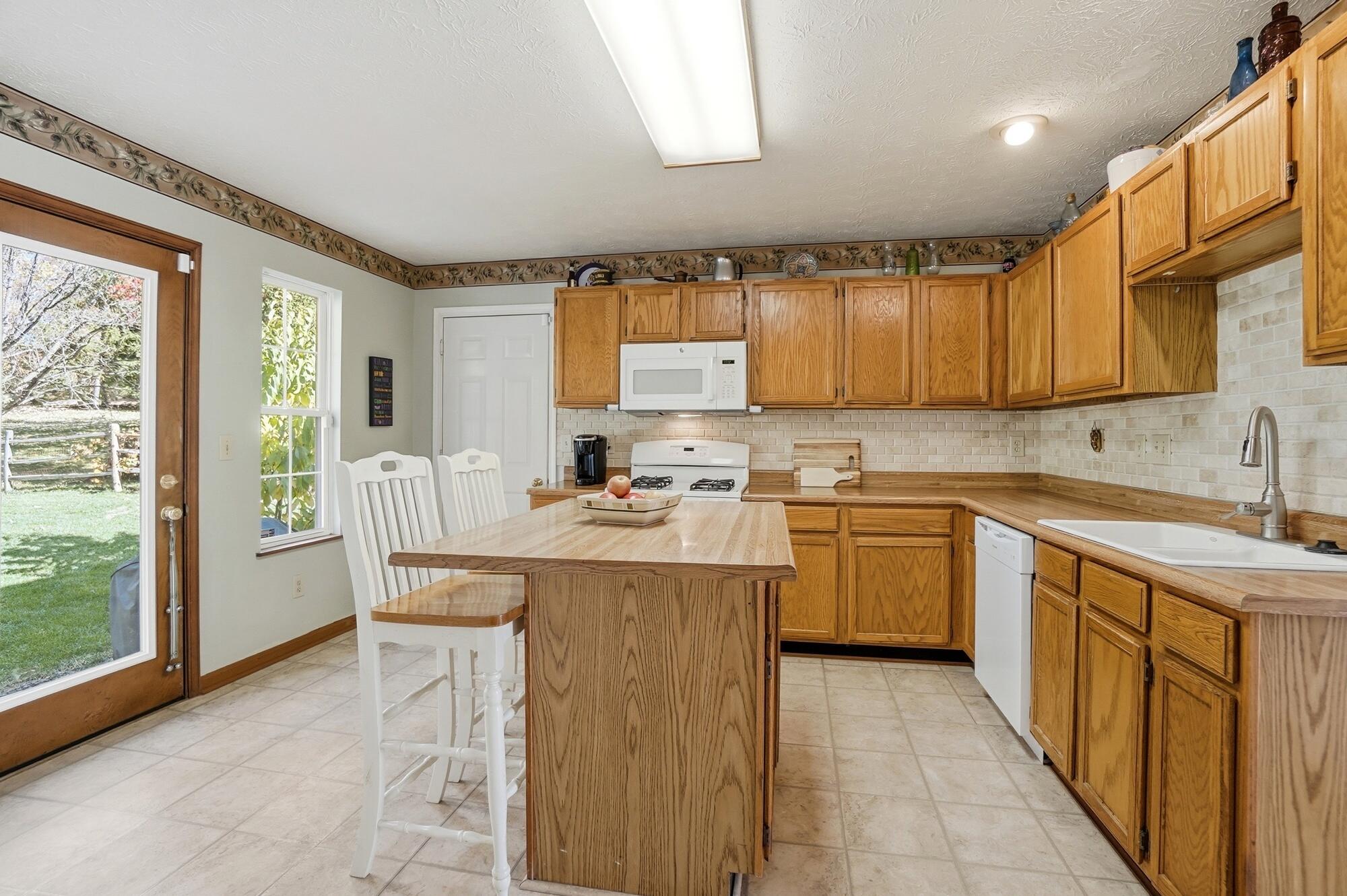 3190 Taylor Creek Drive