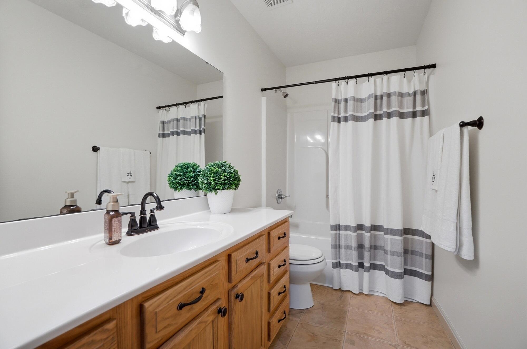 6716 Gordon Boulevard