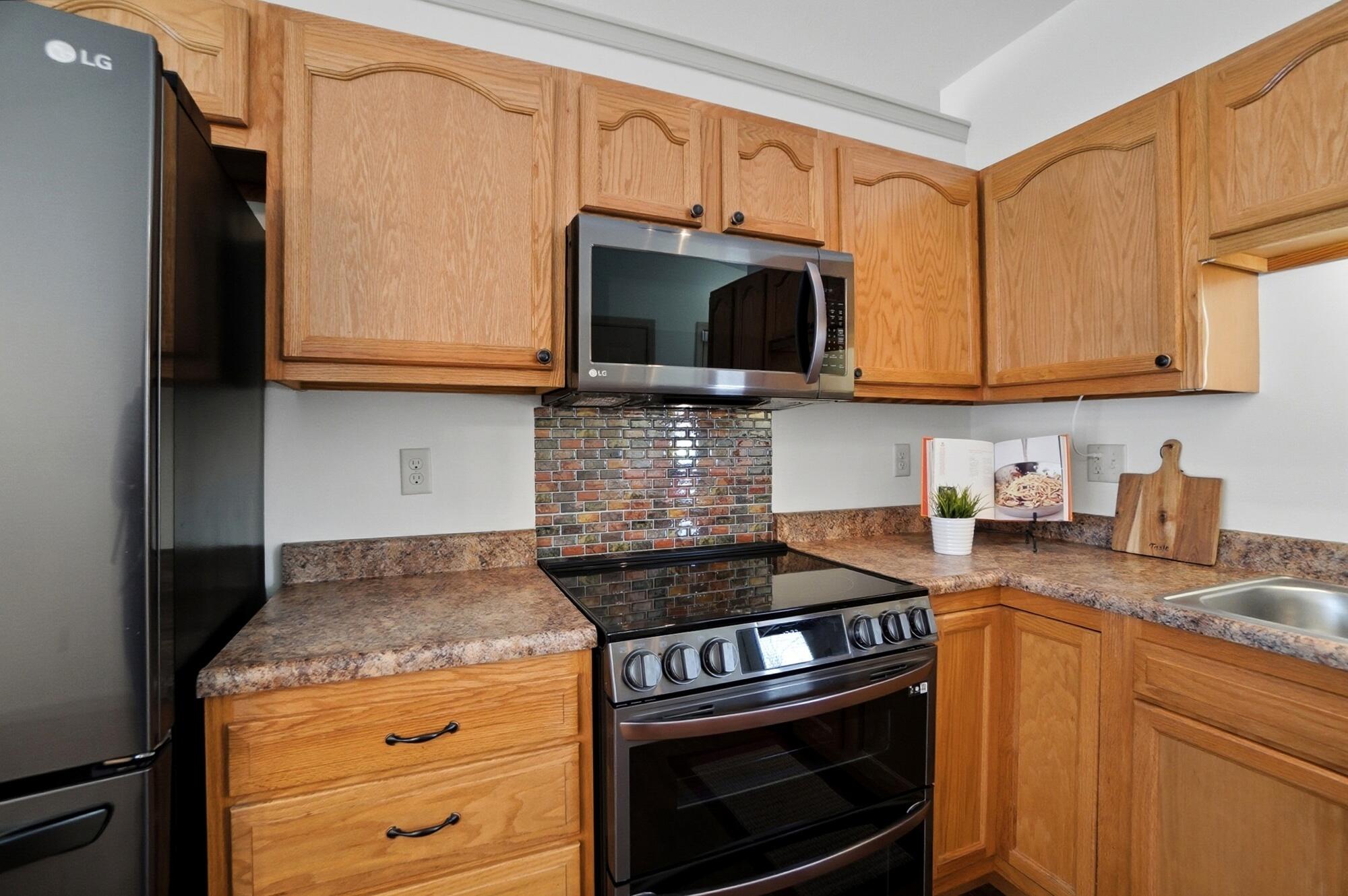 6716 Gordon Boulevard