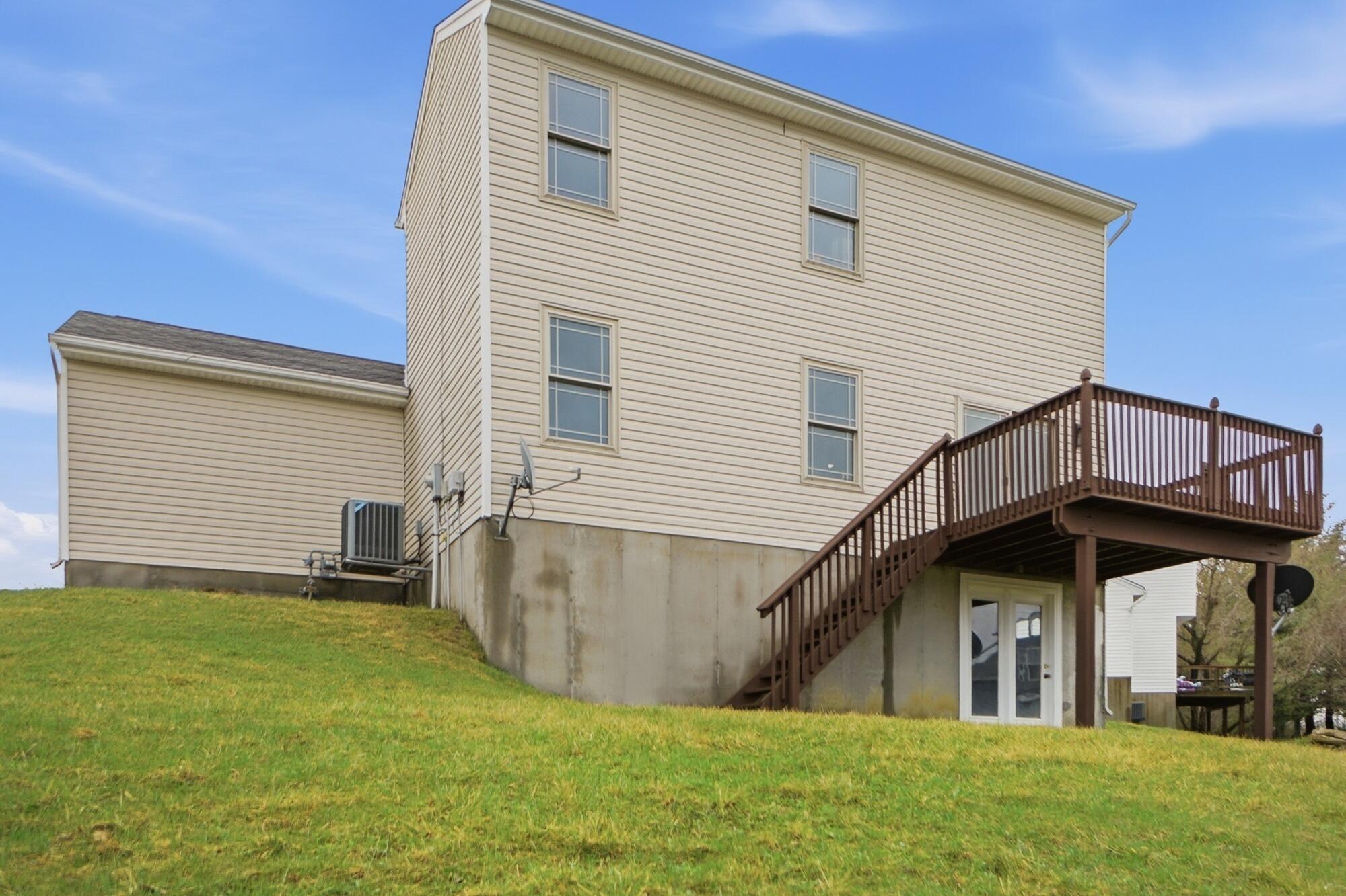 149 Hitching Post Place