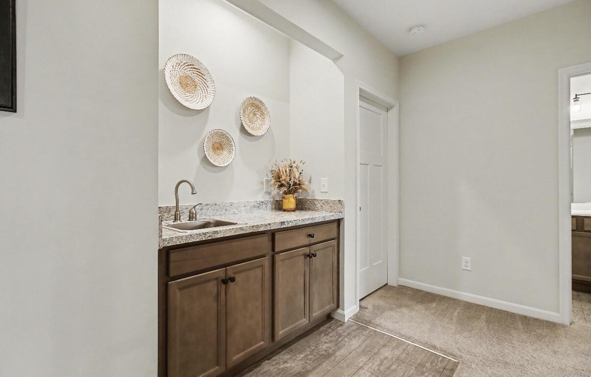 644 Morven Park Drive, 5F