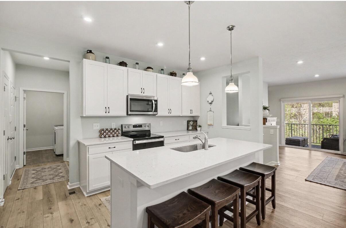 644 Morven Park Drive, 5F