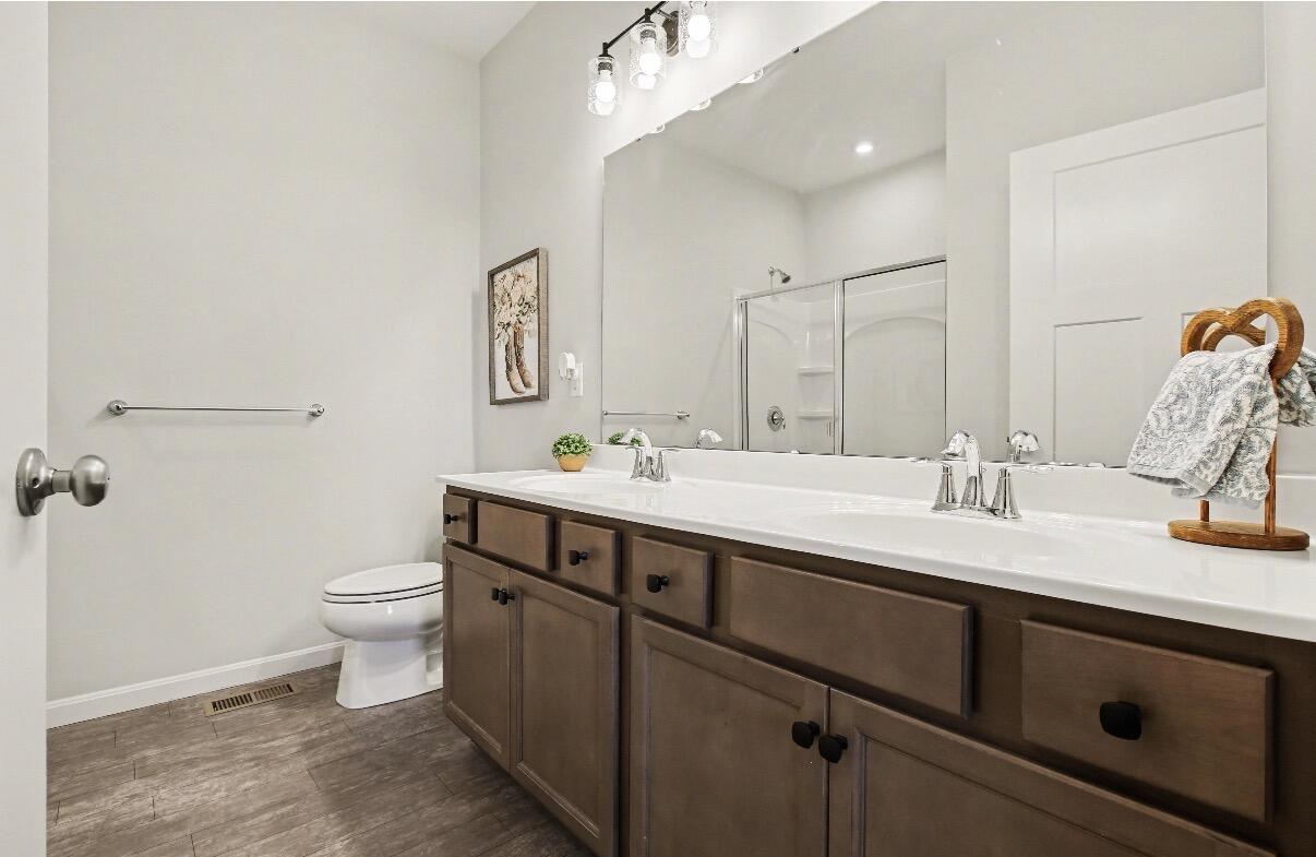 644 Morven Park Drive, 5F