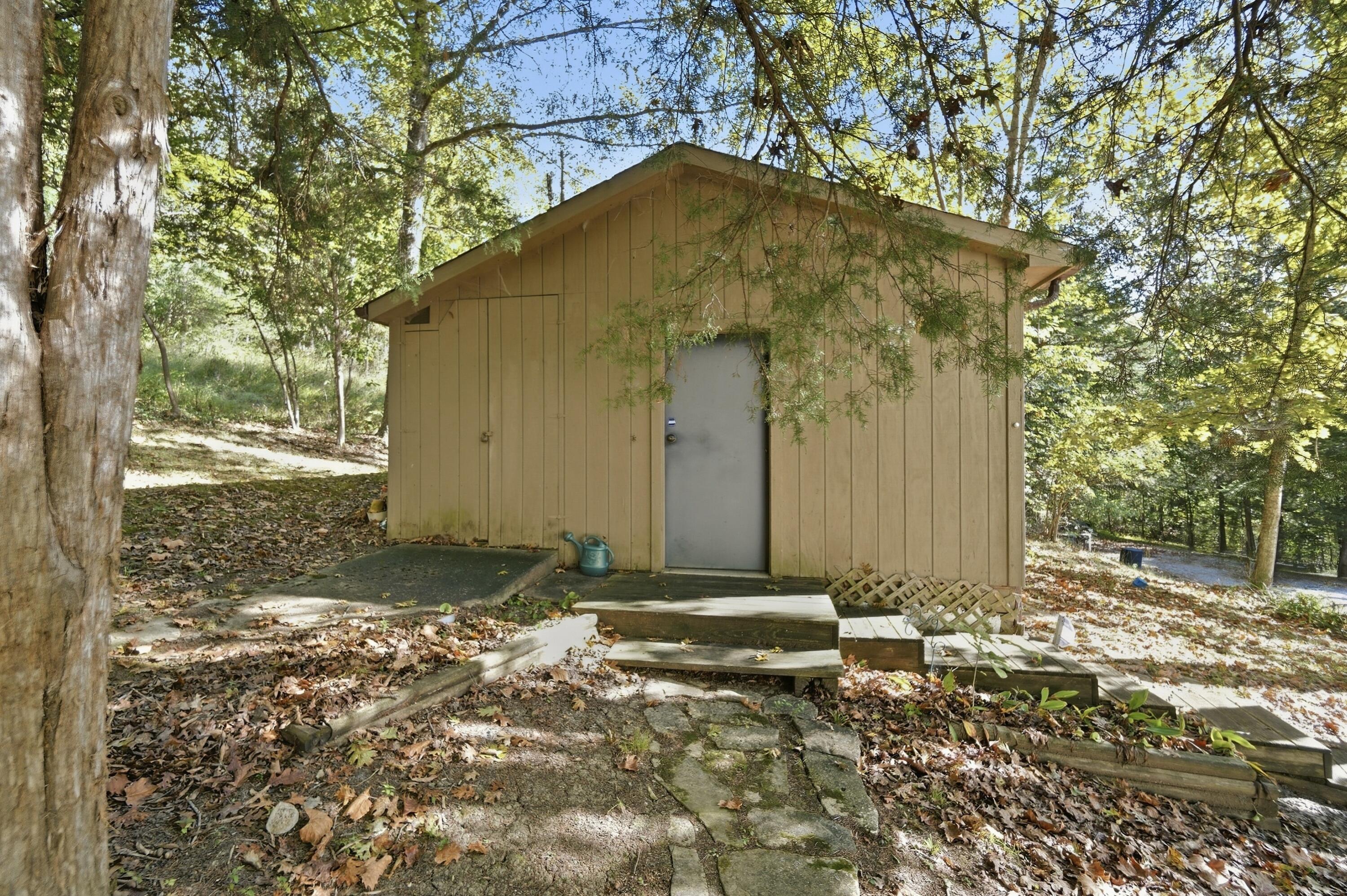 4242 Dale Williamson Road