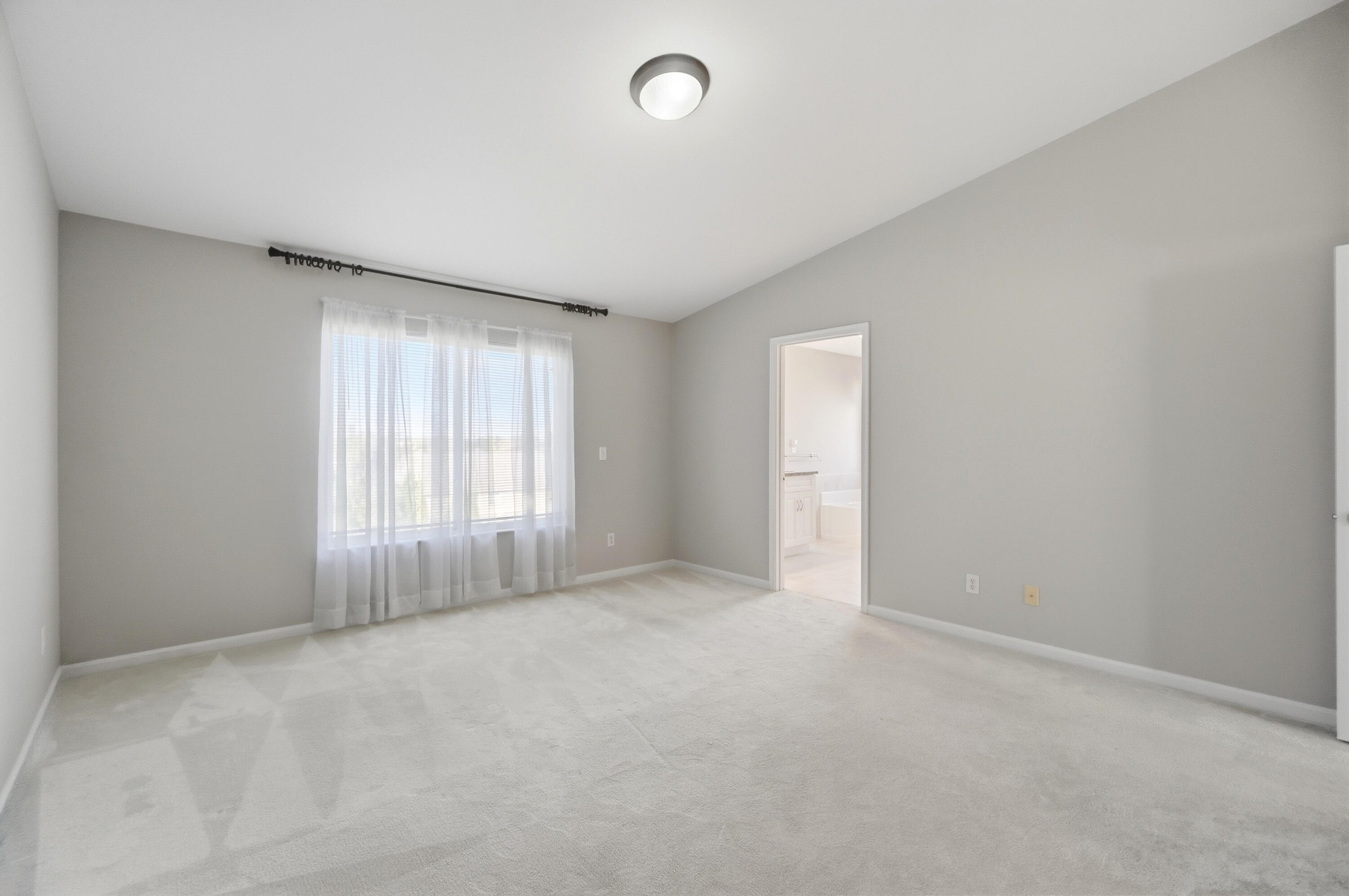 9845 Burleigh Lane