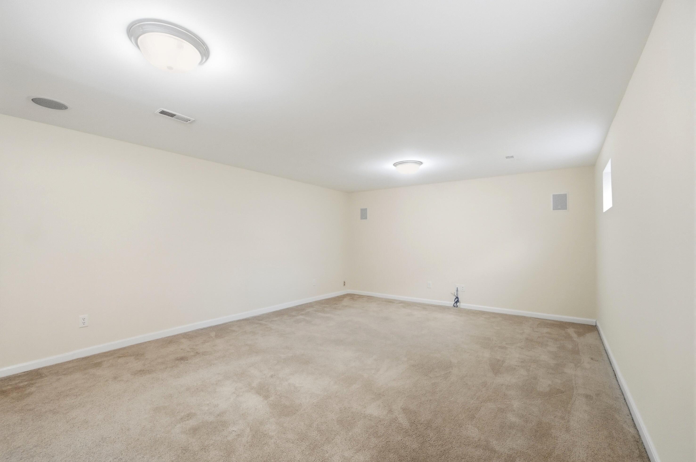 9845 Burleigh Lane