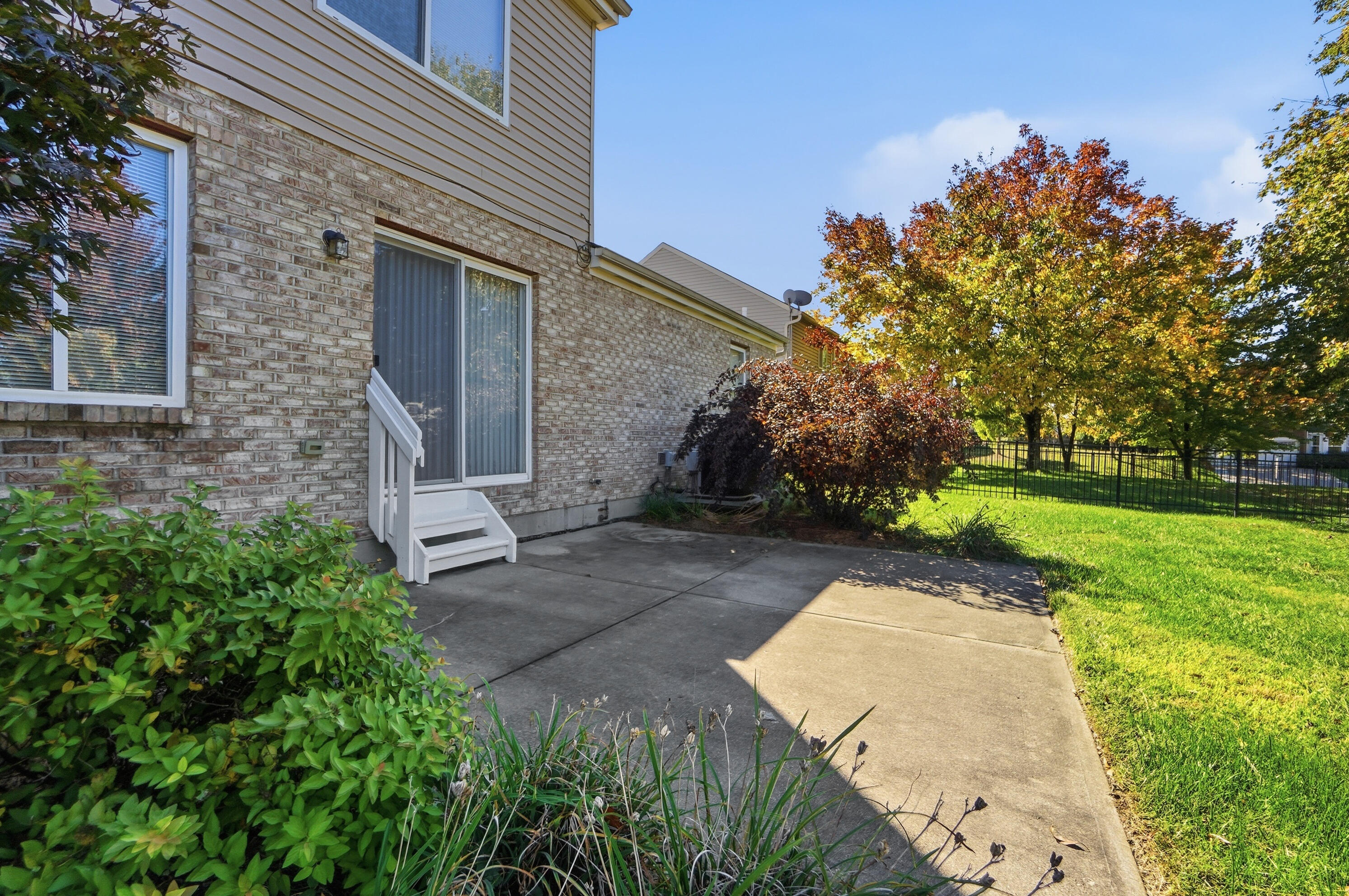 9845 Burleigh Lane
